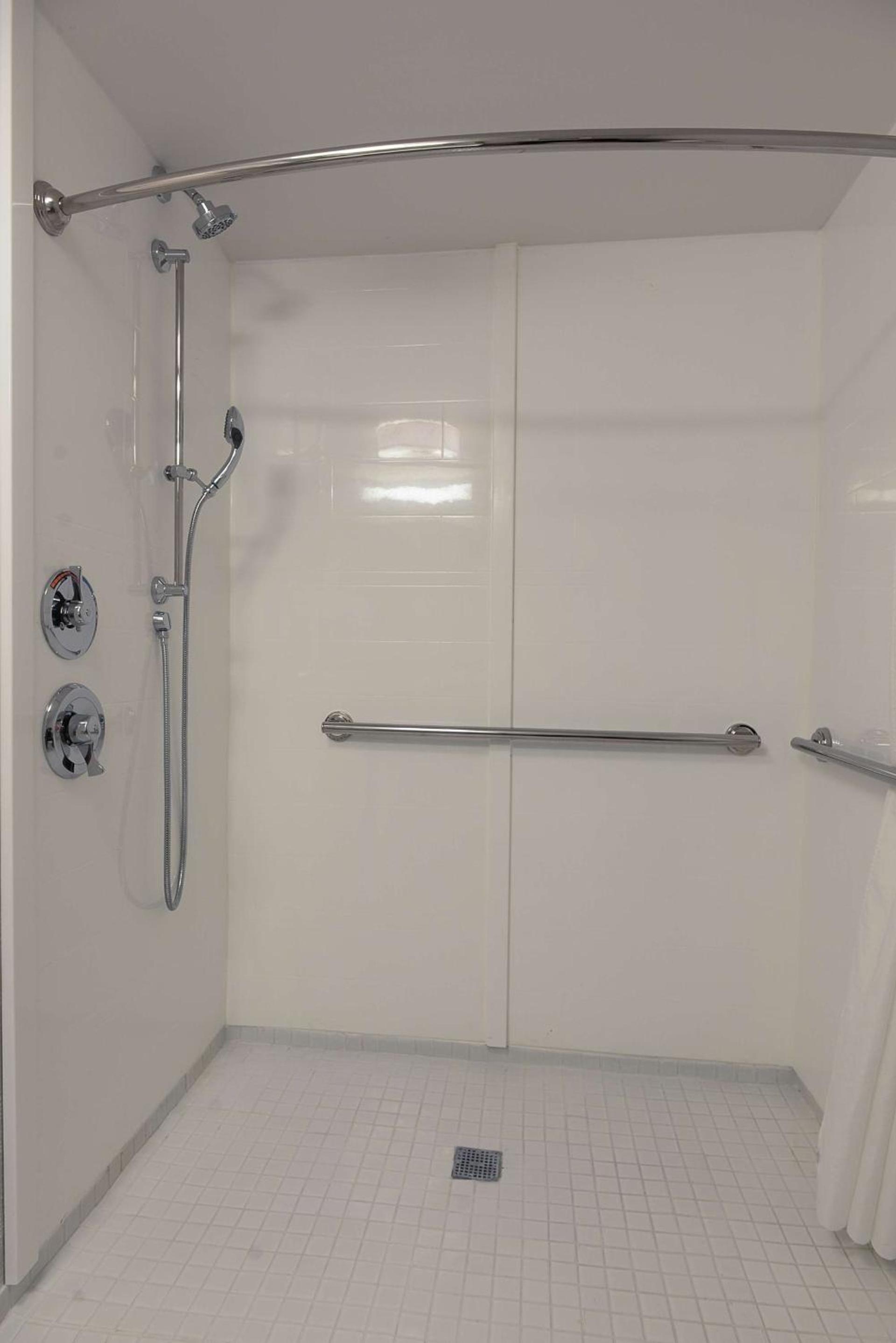 Hampton Inn & Suites Atlanta-Six Flags photo 13