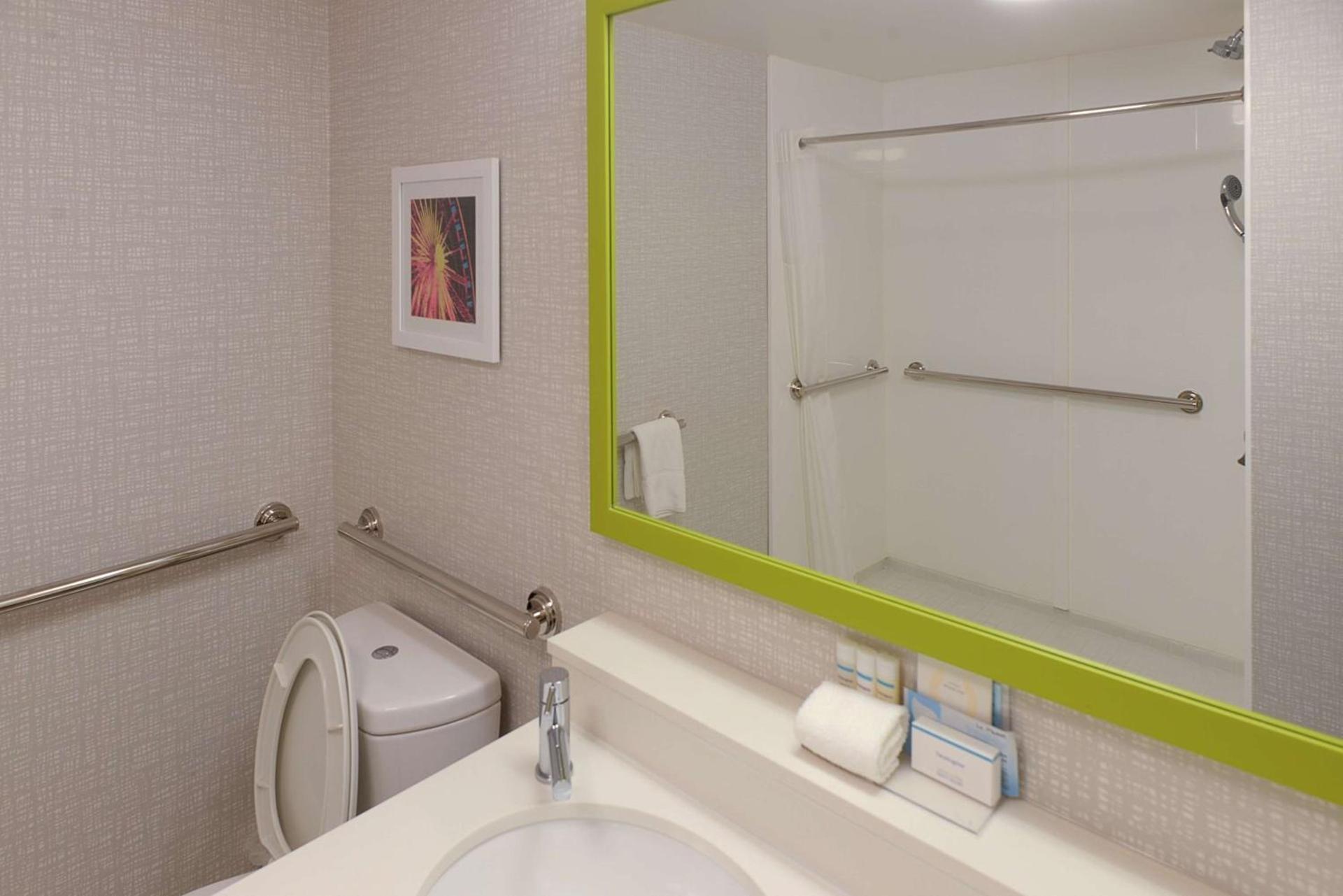 Hampton Inn & Suites Atlanta-Six Flags photo 15