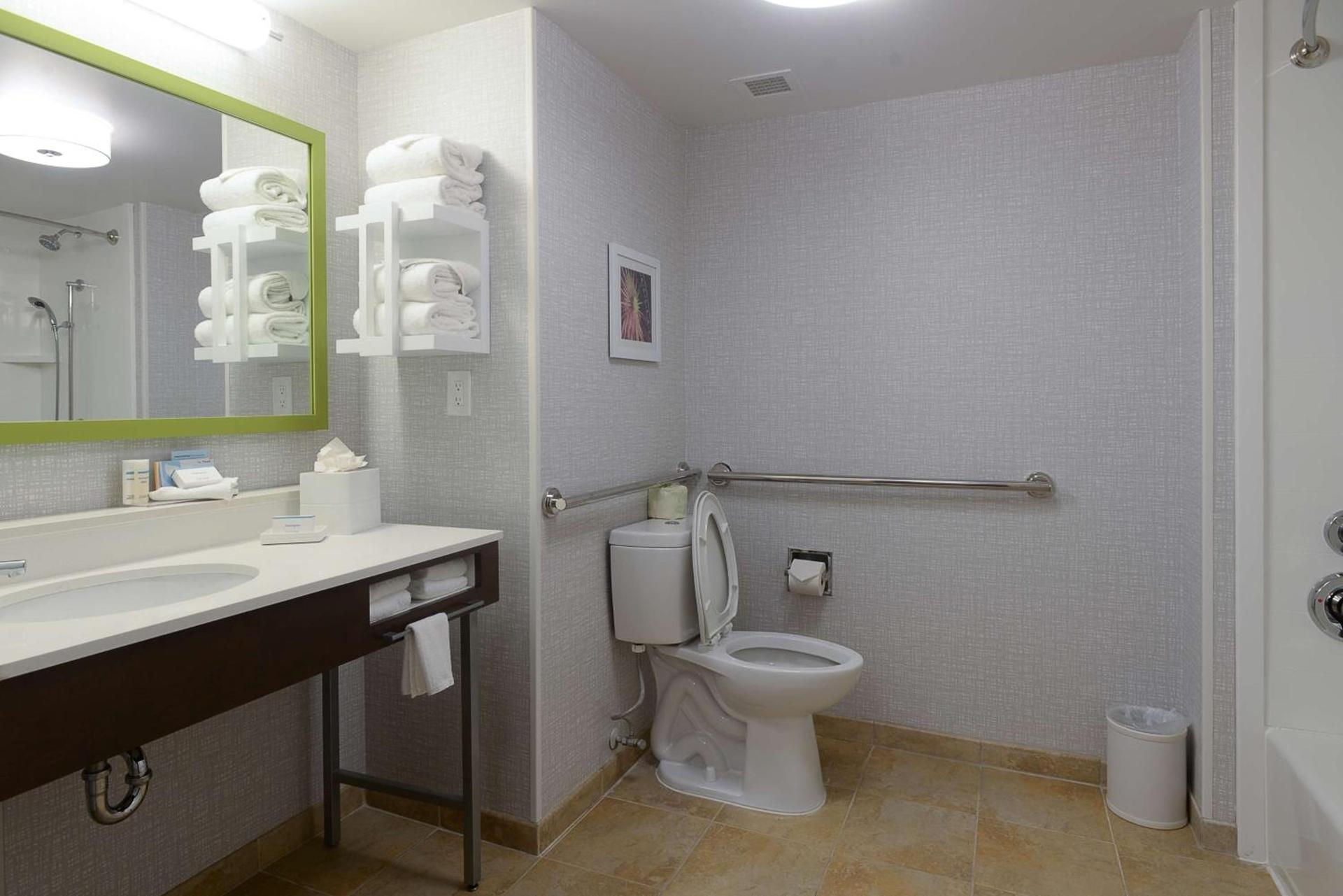 Hampton Inn & Suites Atlanta-Six Flags photo 16