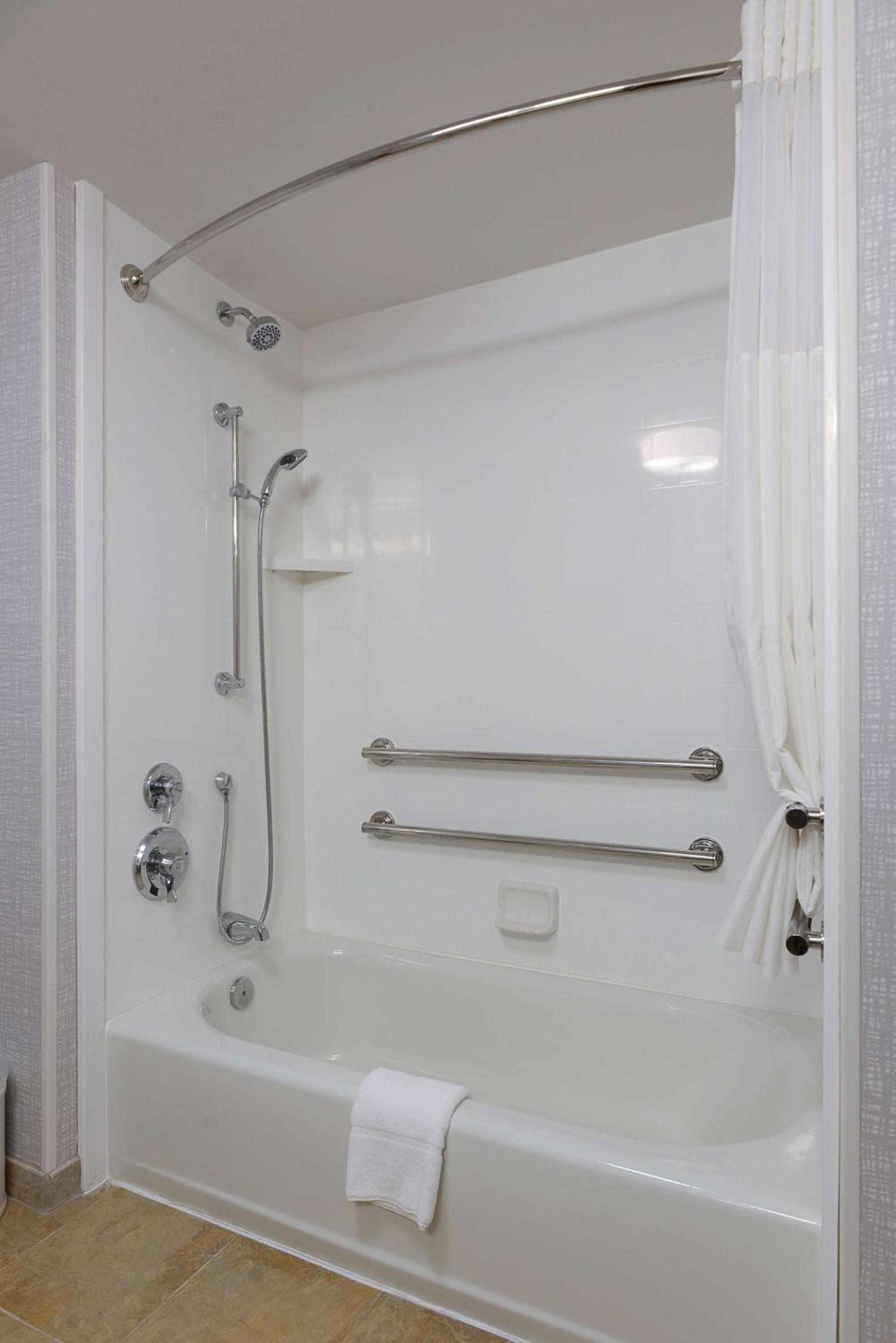 Hampton Inn & Suites Atlanta-Six Flags photo 17