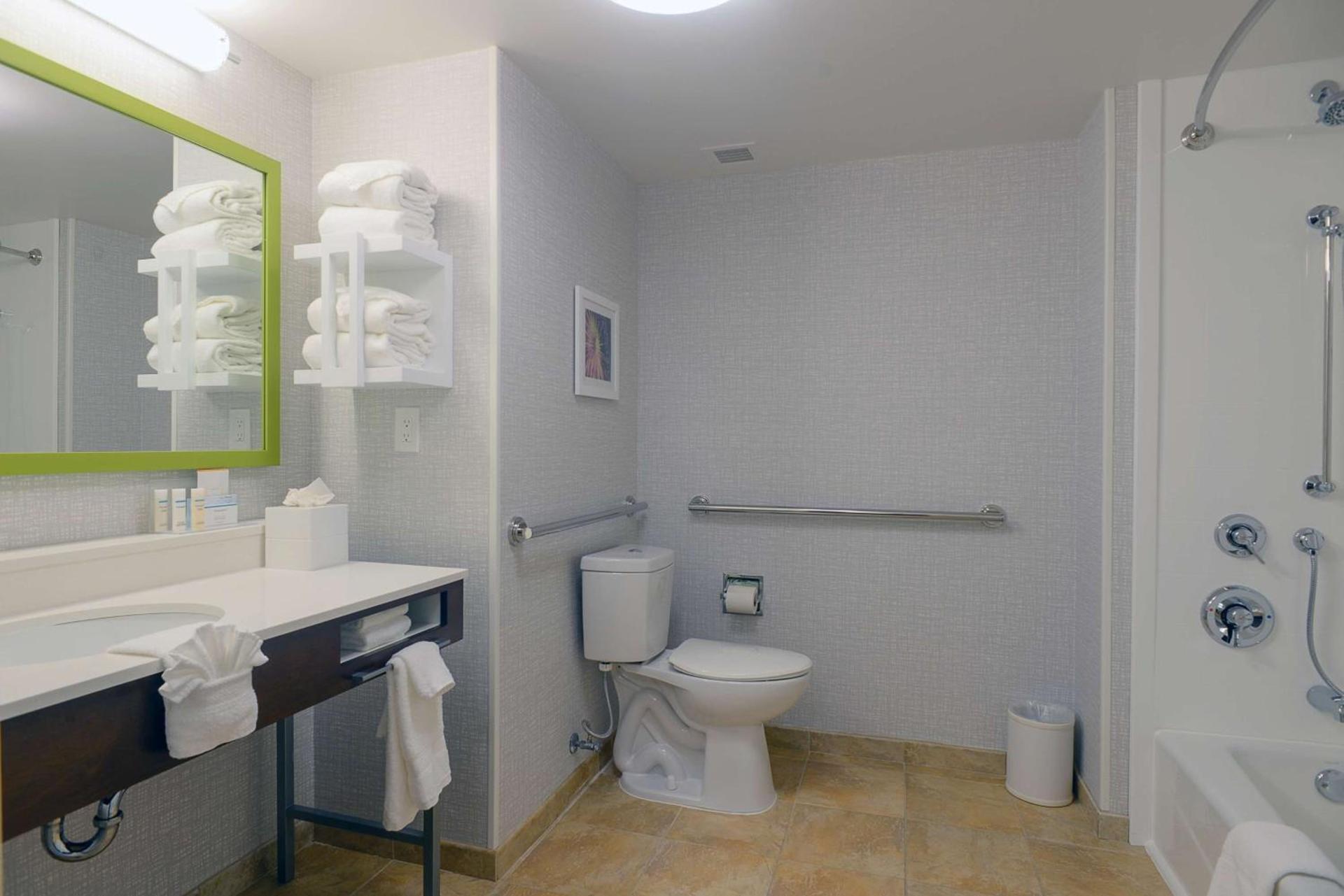 Hampton Inn & Suites Atlanta-Six Flags photo 18