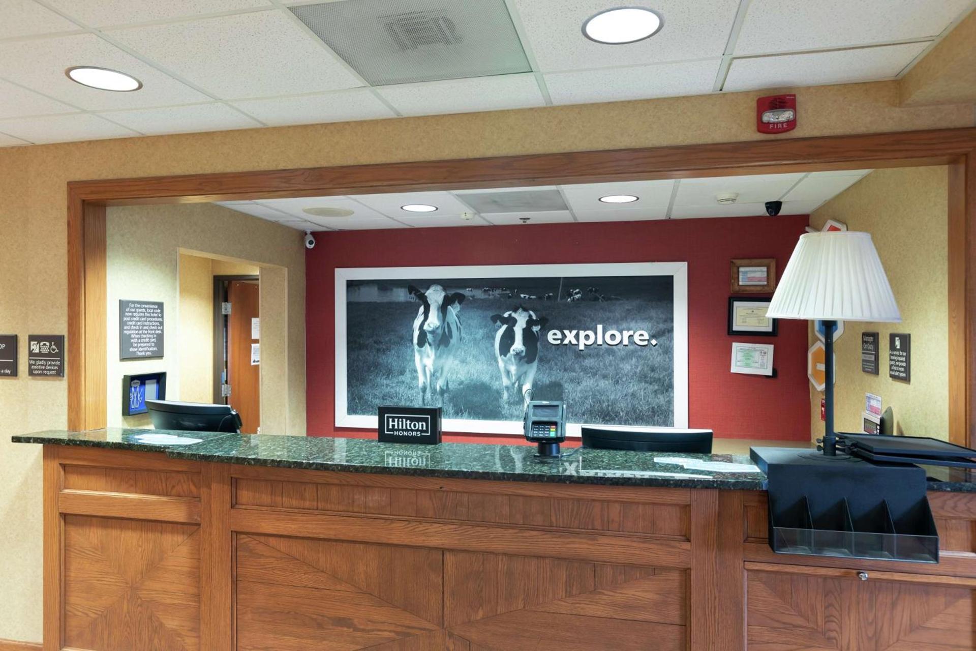 Hampton Inn & Suites-Austin Airport photo 3