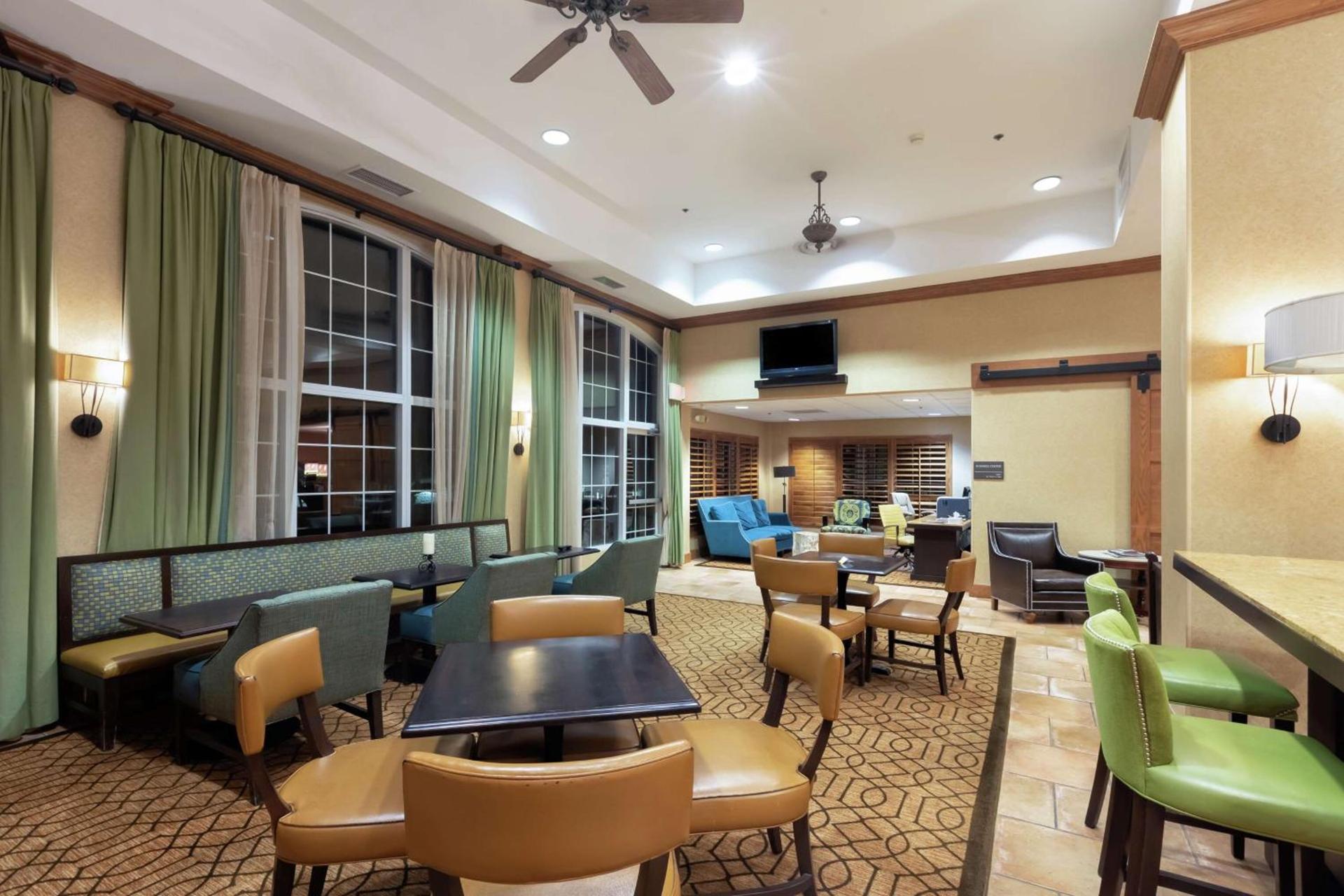 Hampton Inn & Suites-Austin Airport photo 5