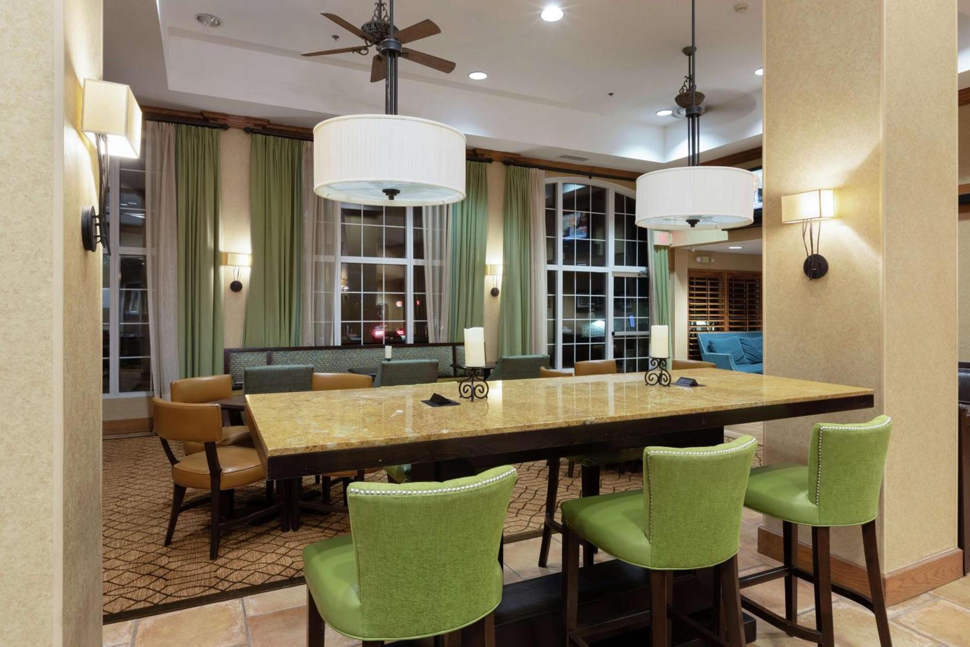 Hampton Inn & Suites-Austin Airport photo 6