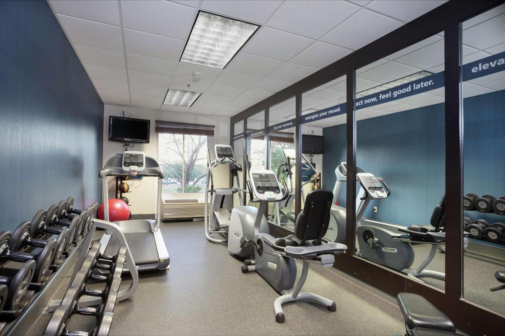 Hampton Inn & Suites-Austin Airport photo 19