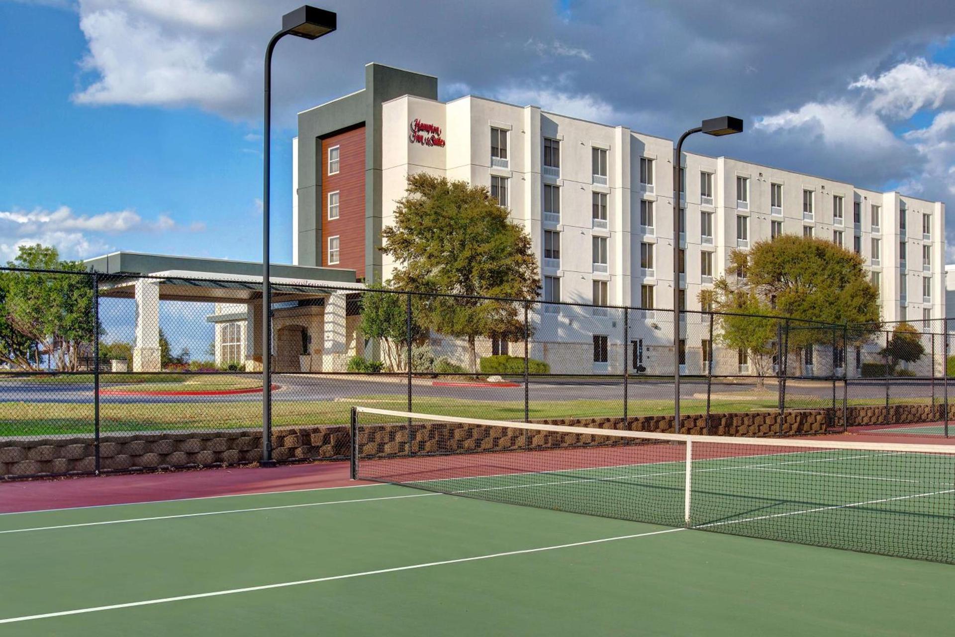 Hampton Inn & Suites-Austin Airport photo 28