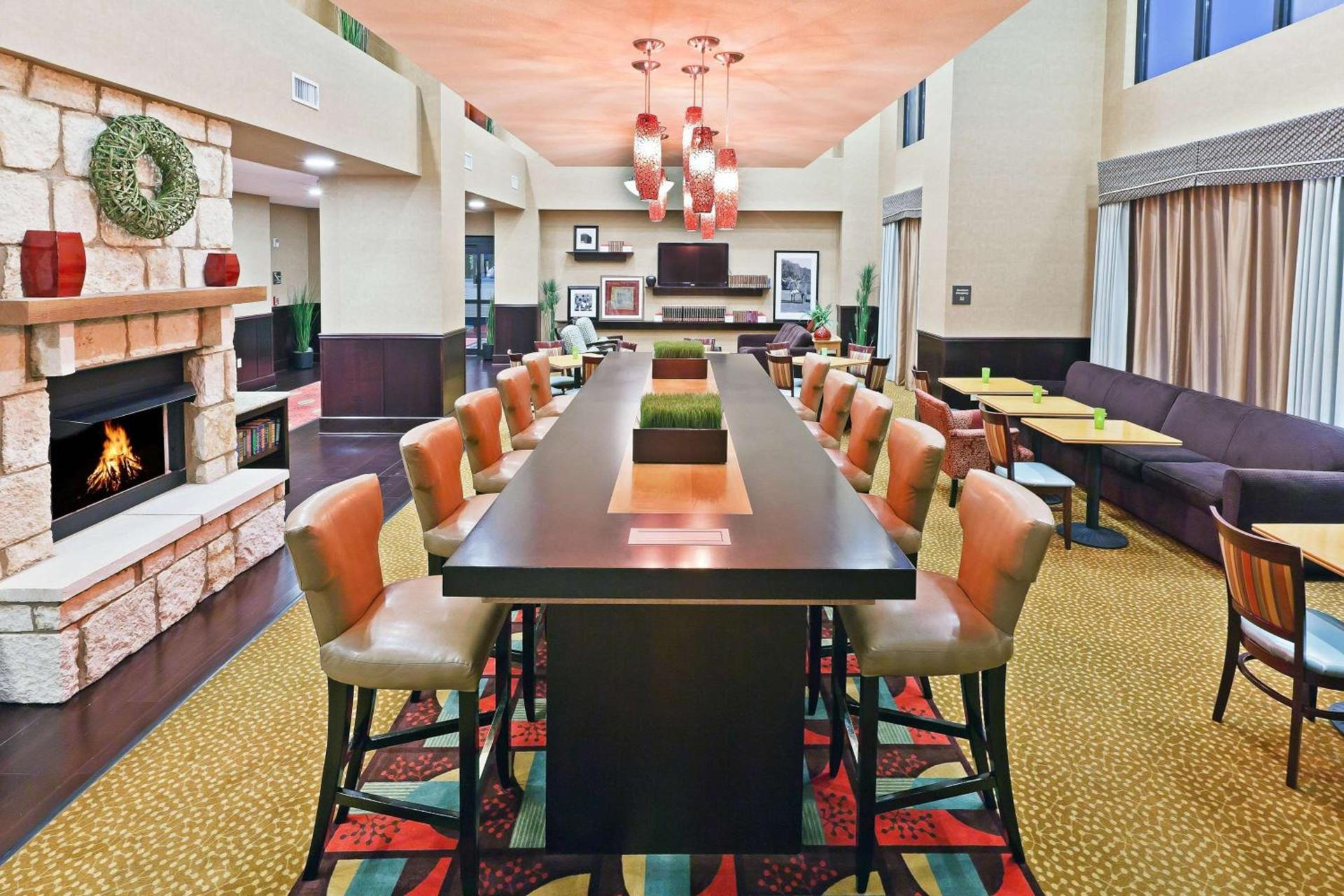 Hampton Inn and Suites Austin - Lakeway photo 7