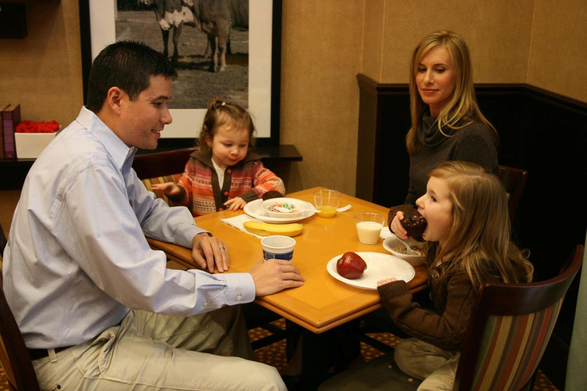 Hampton Inn and Suites Austin - Lakeway photo 9