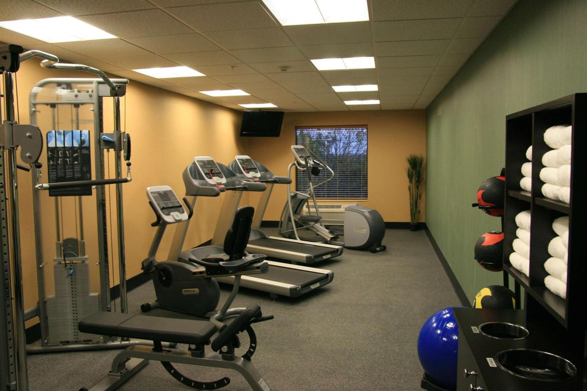 Hampton Inn and Suites Austin - Lakeway photo 14