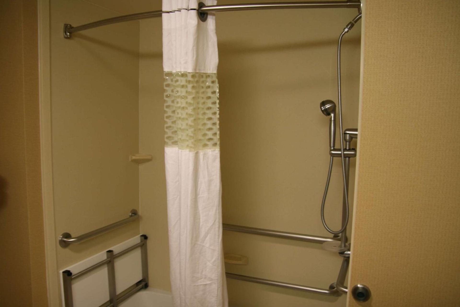 Hampton Inn and Suites Austin - Lakeway photo 24
