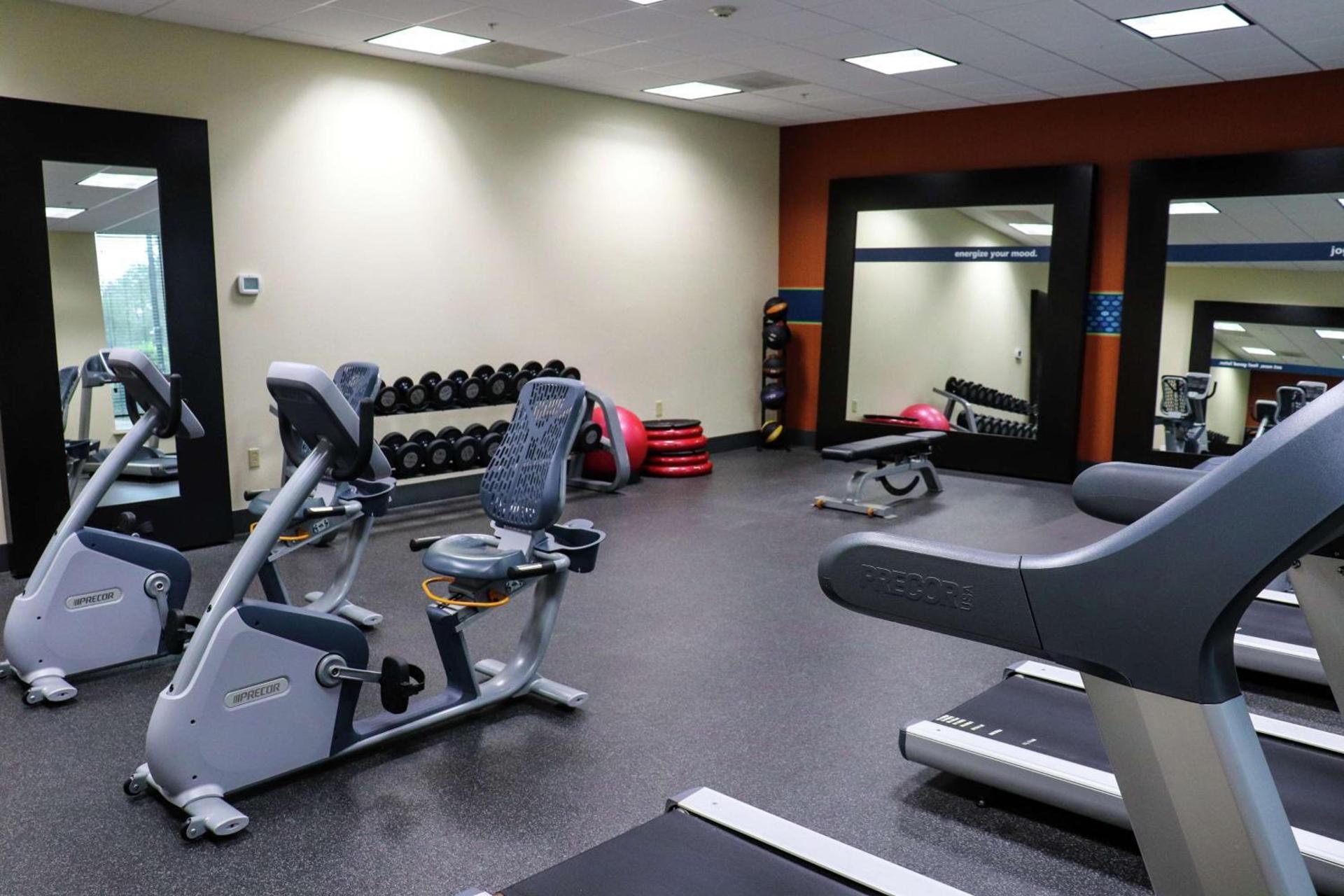 Hampton Inn Austin Oak Hill photo 8