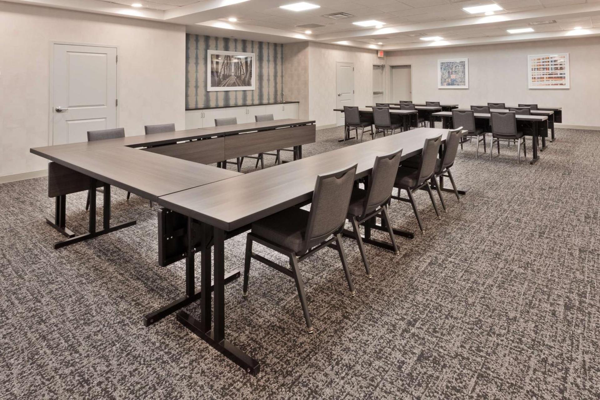 Hampton Inn & Suites Lanett/West Point photo 40