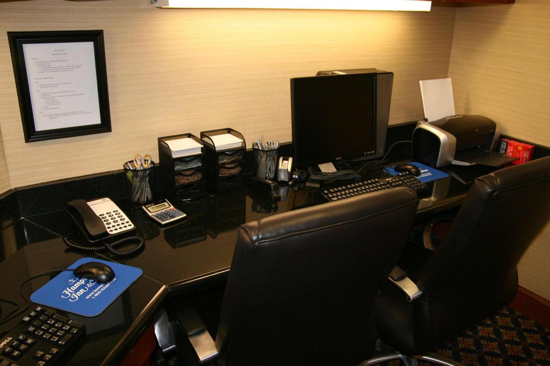 Hampton Inn & Suites Lanett/West Point photo 43