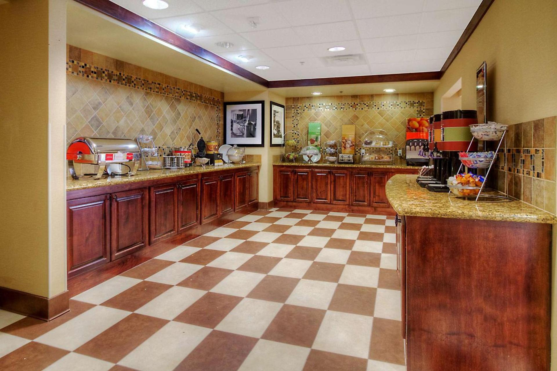 Hampton Inn & Suites Altus photo 11