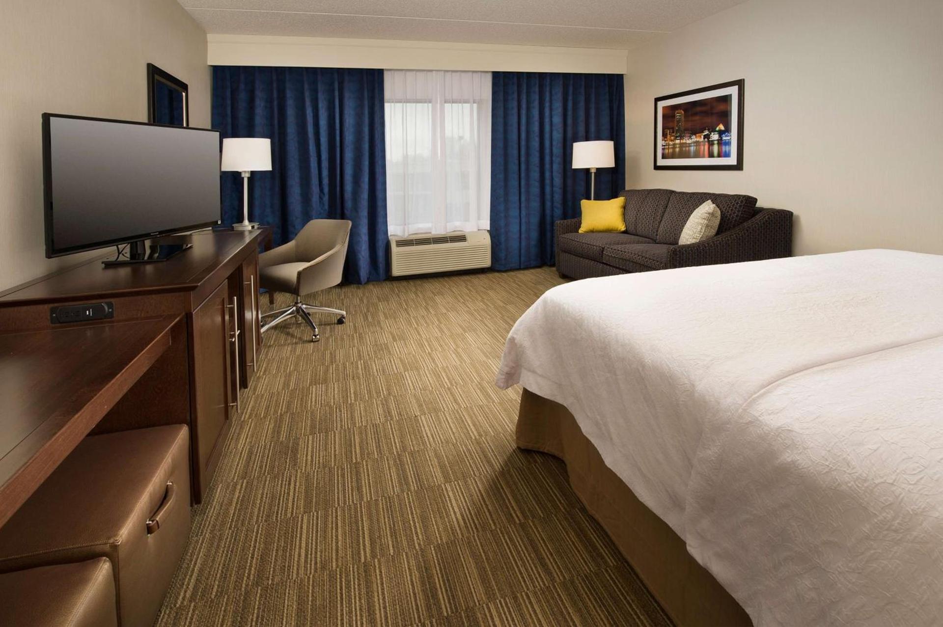 Hampton Inn & Suites Baltimore/Woodlawn photo 8