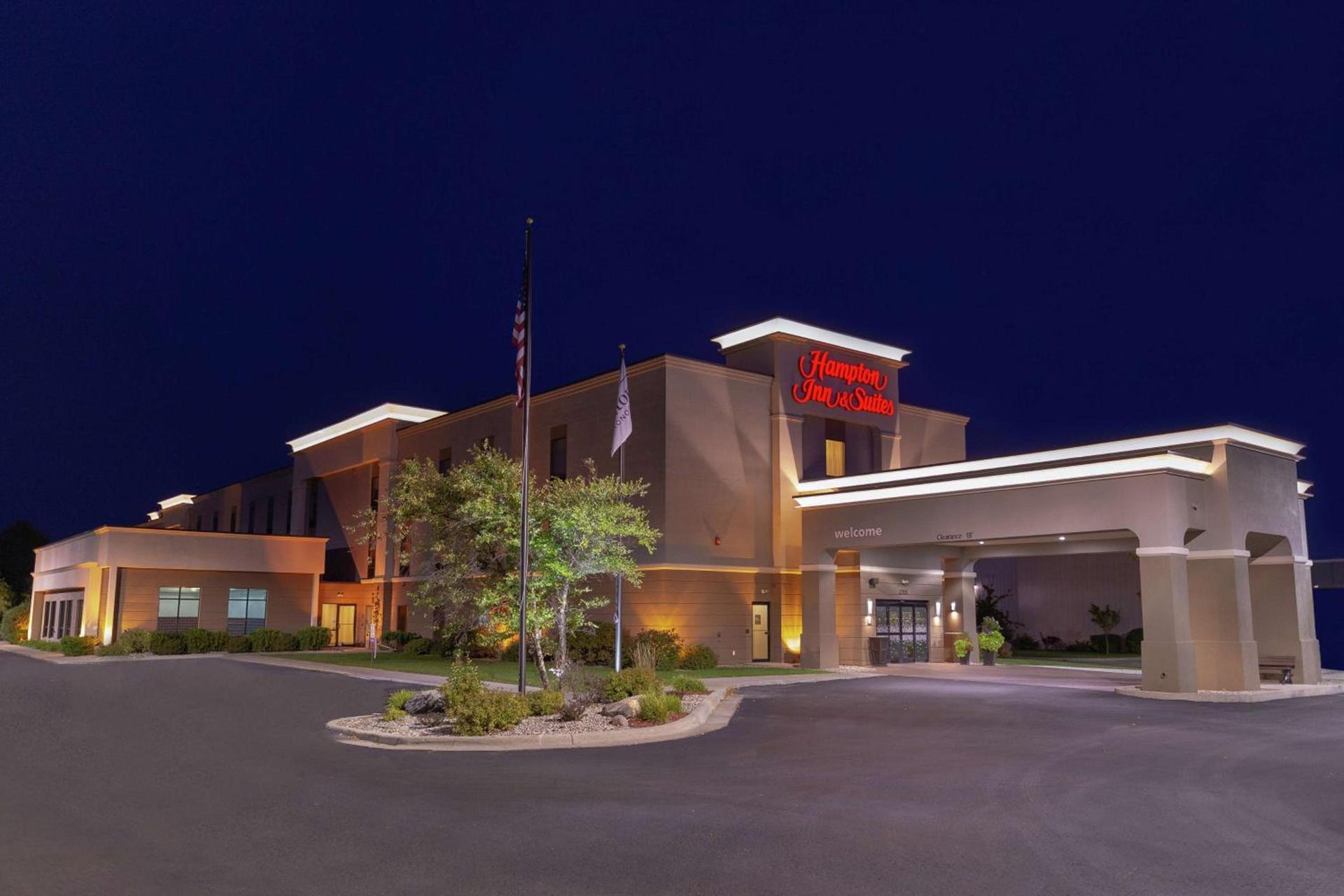 Hampton Inn and Suites Alexandria photo 2