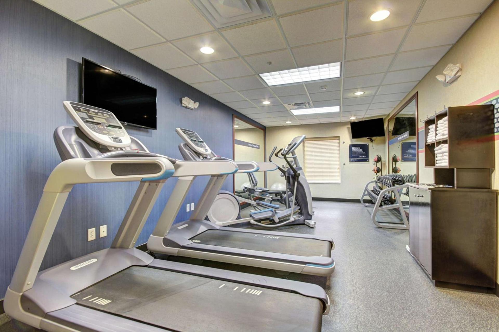 Hampton Inn and Suites Alexandria photo 11