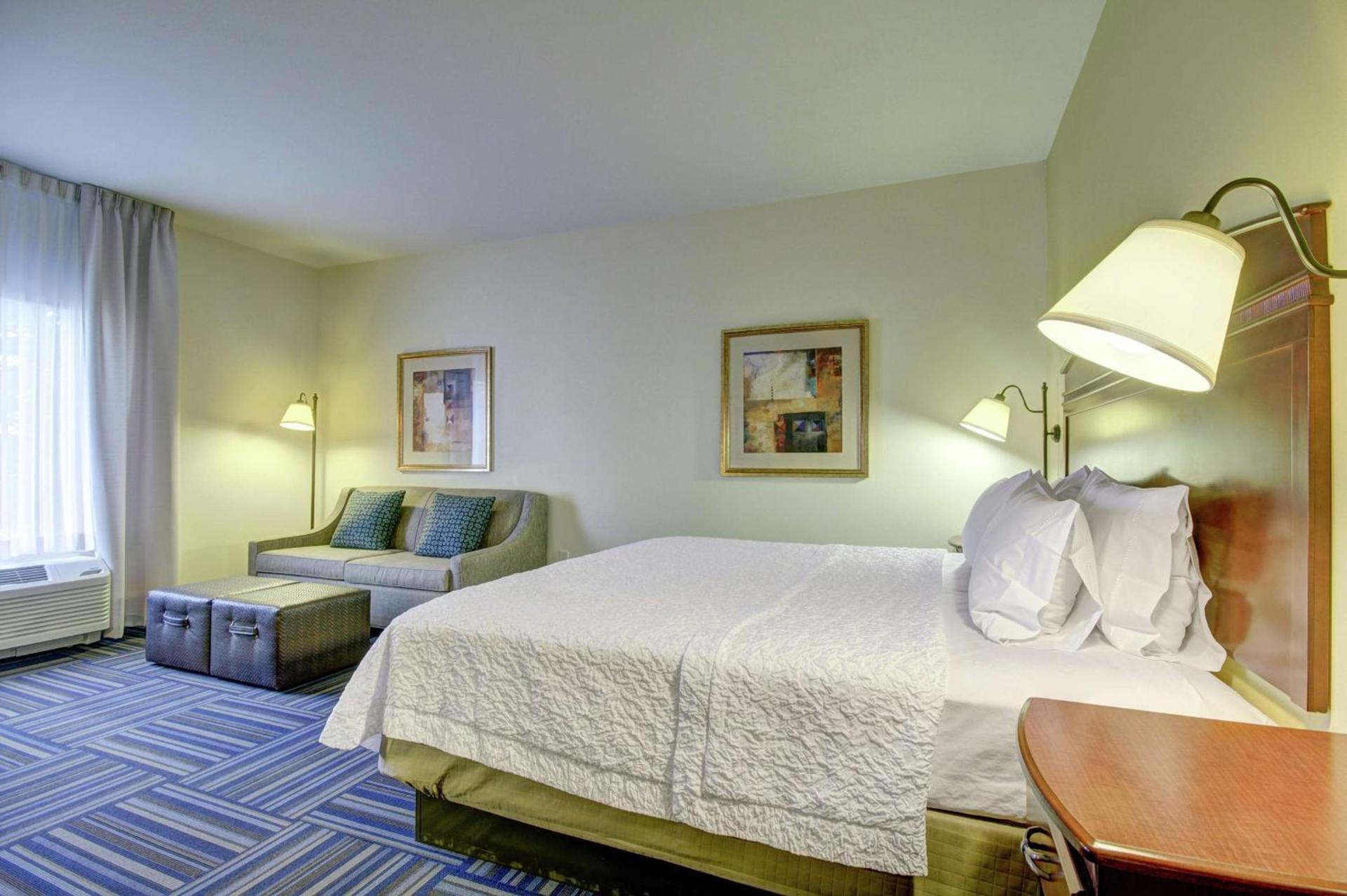Hampton Inn and Suites Alexandria photo 31