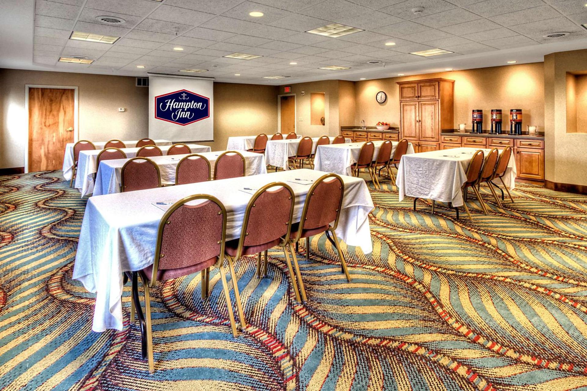 Hampton Inn & Suites Kalamazoo-Oshtemo photo 35