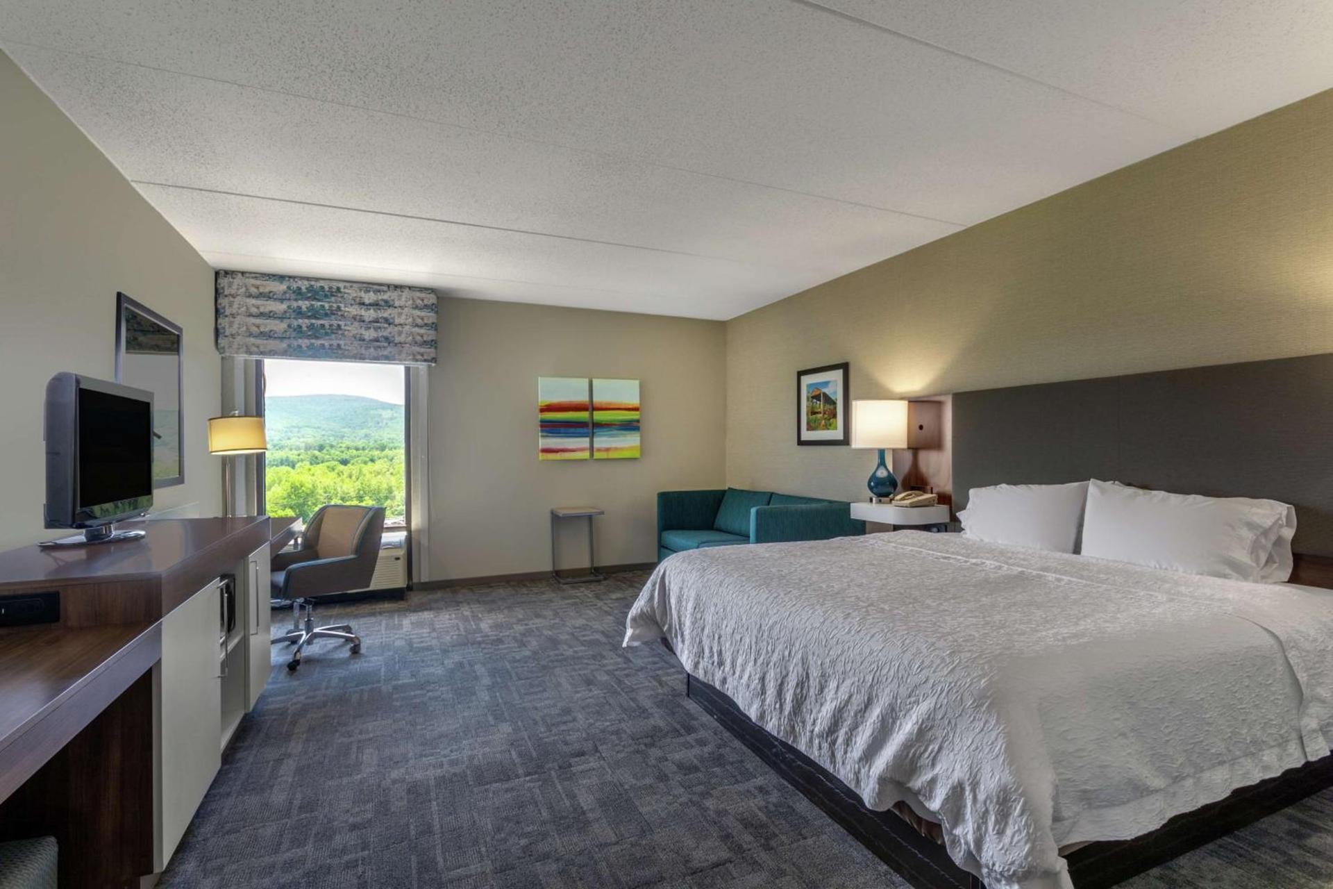 Hampton Inn Bedford photo 13