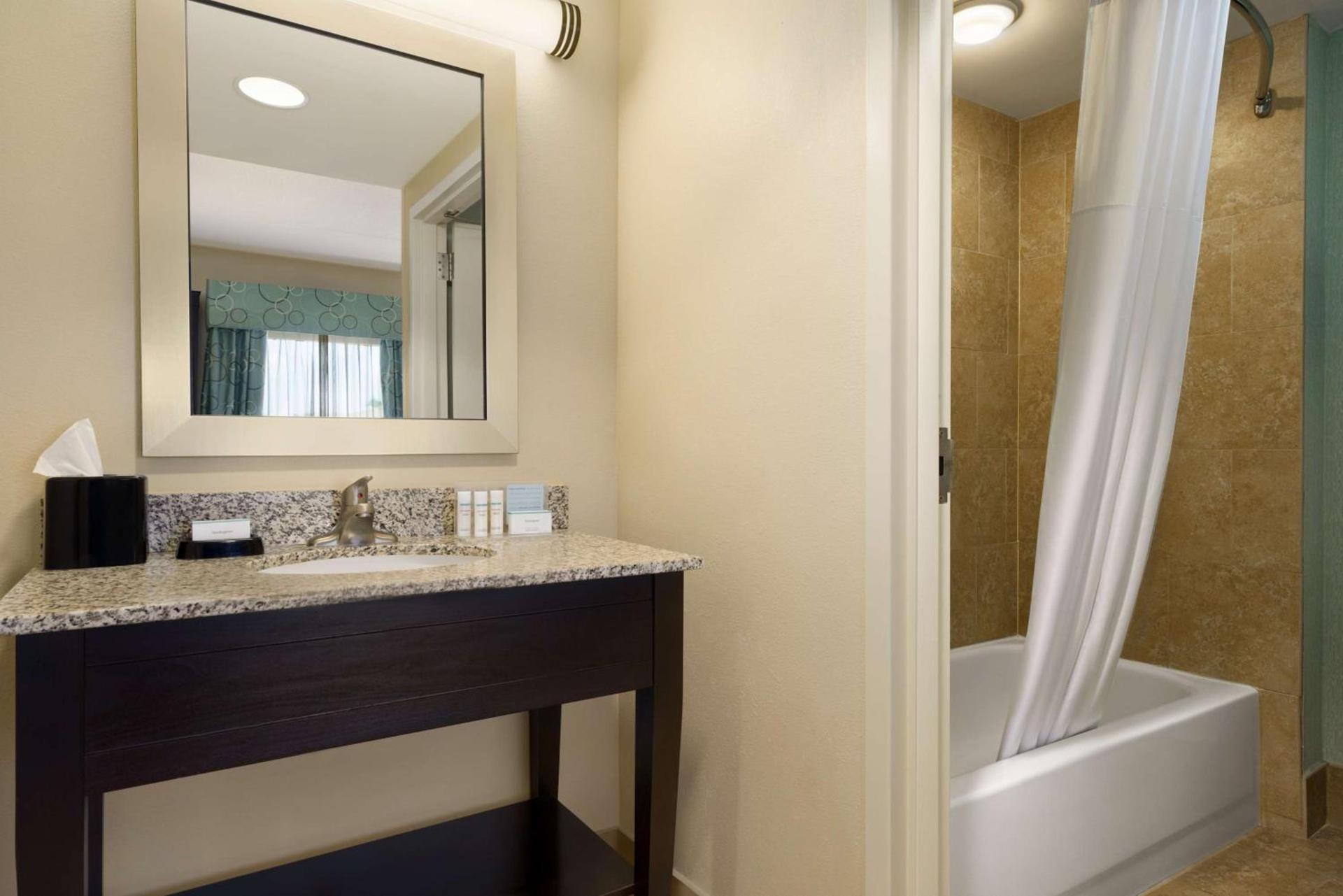 Hampton Inn & Suites Bluffton-Sun City photo 21