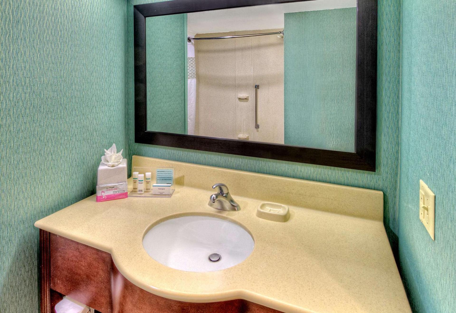 Hampton Inn Beaufort photo 25