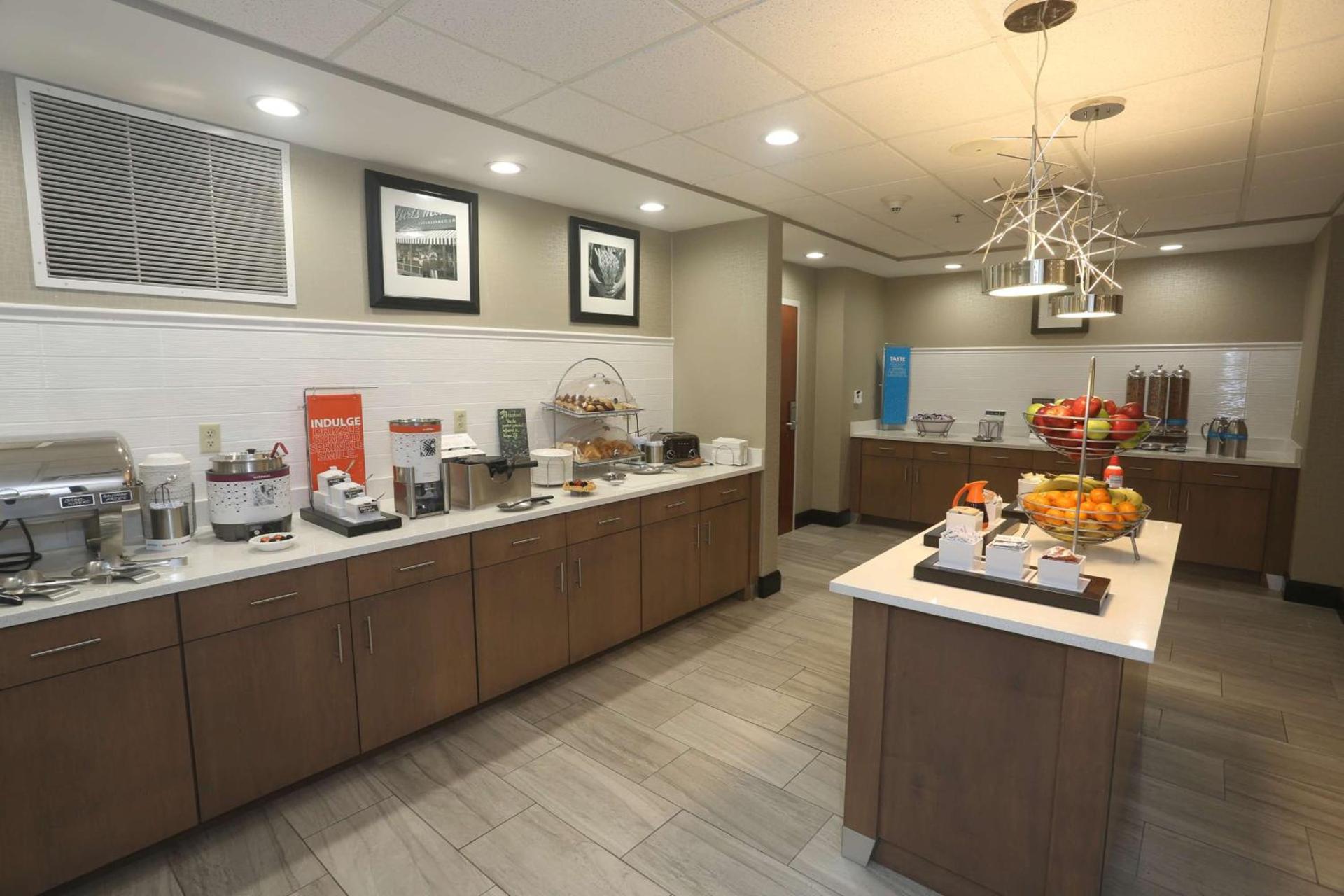 Hampton Inn Owego photo 11