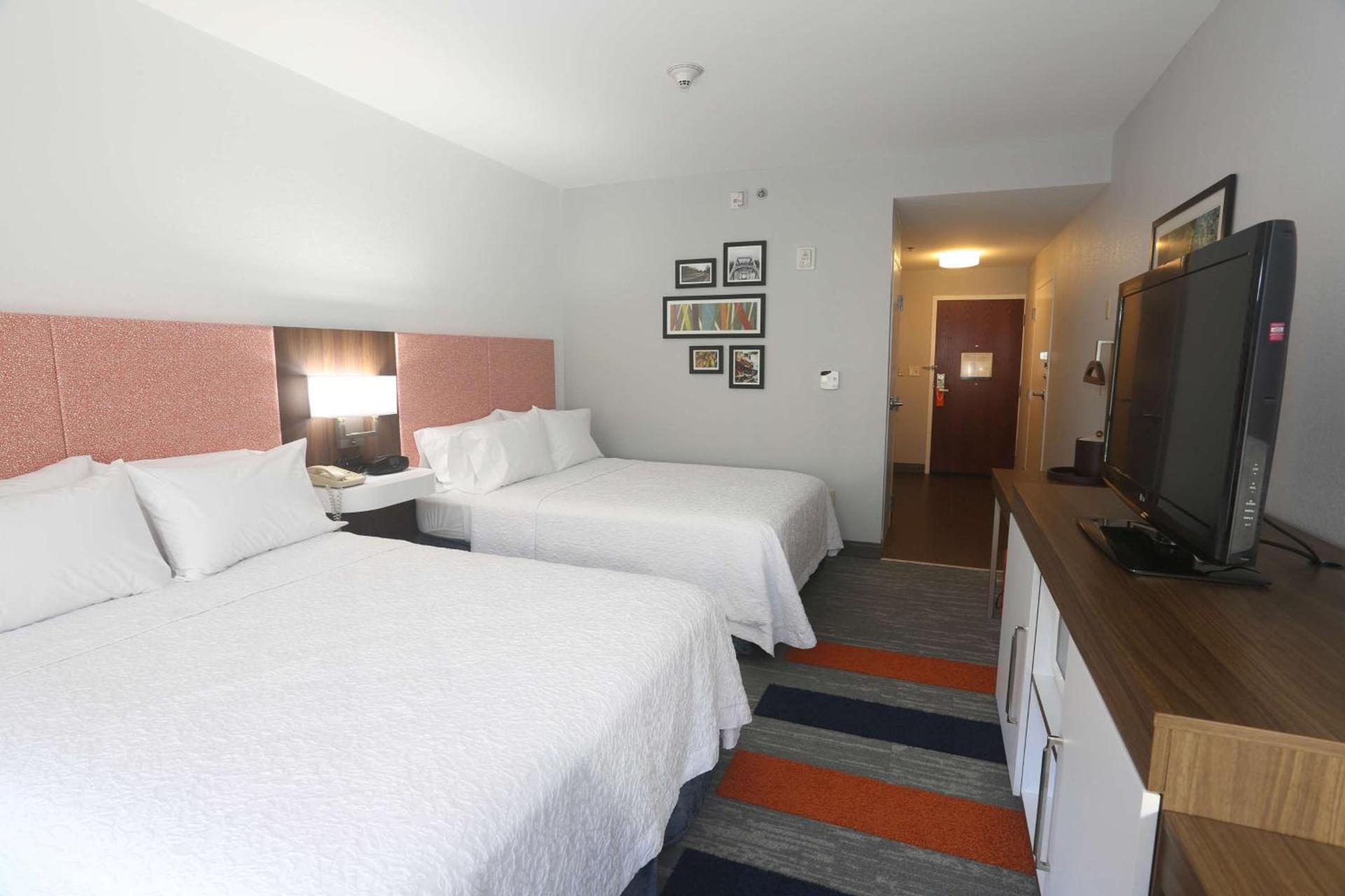 Hampton Inn Owego photo 20