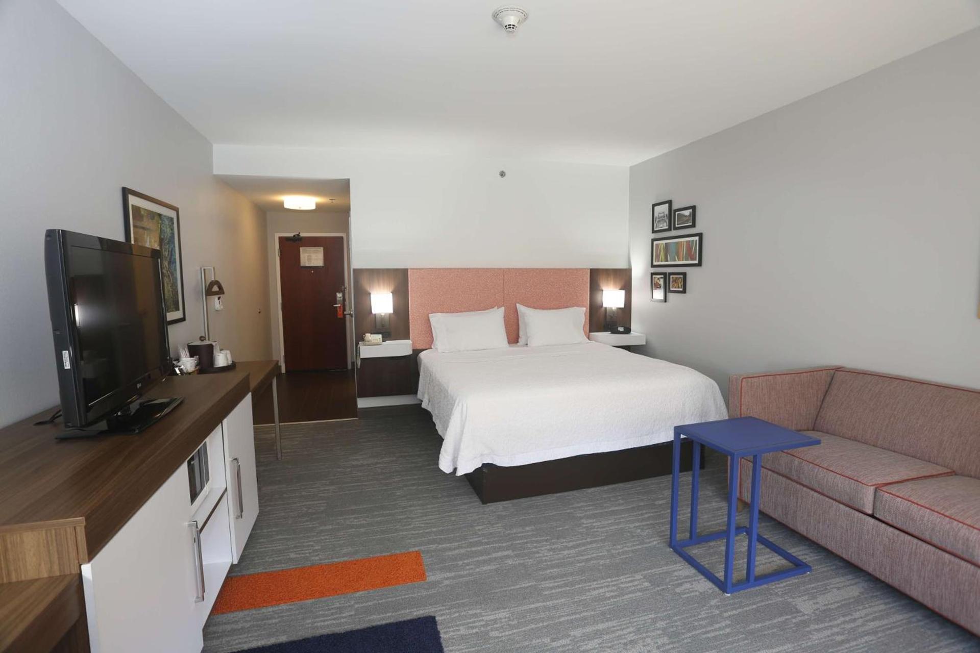 Hampton Inn Owego photo 26