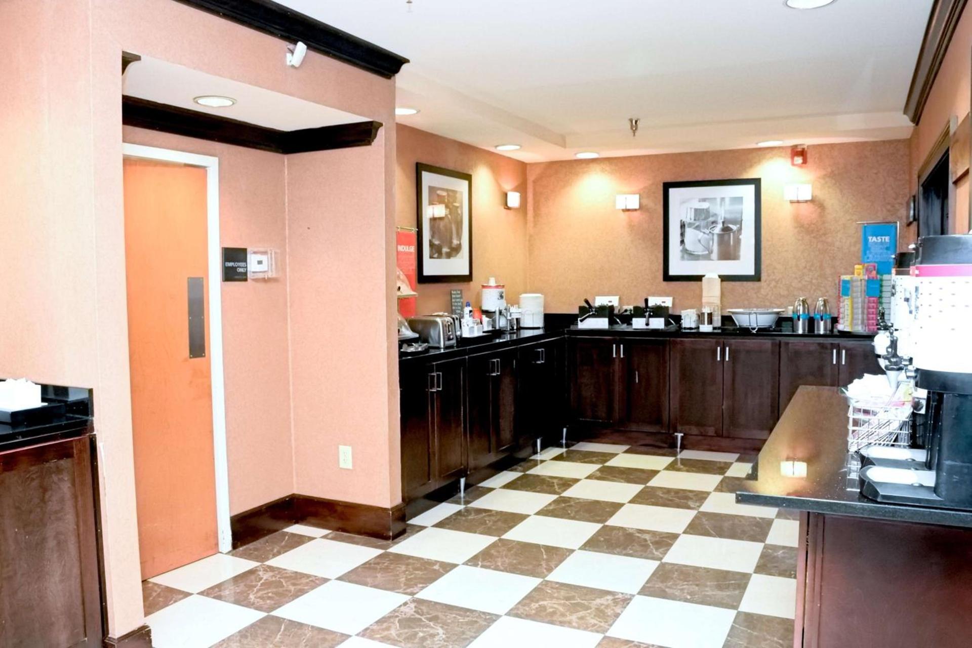Hampton Inn & Suites Birmingham-Pelham - I-65 photo 10