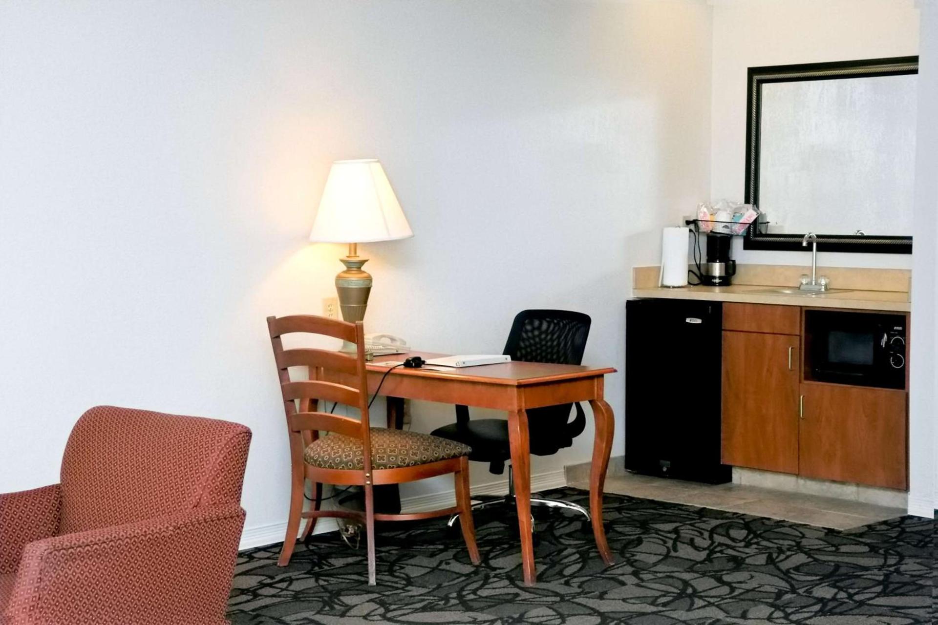 Hampton Inn & Suites Birmingham-Pelham - I-65 photo 23