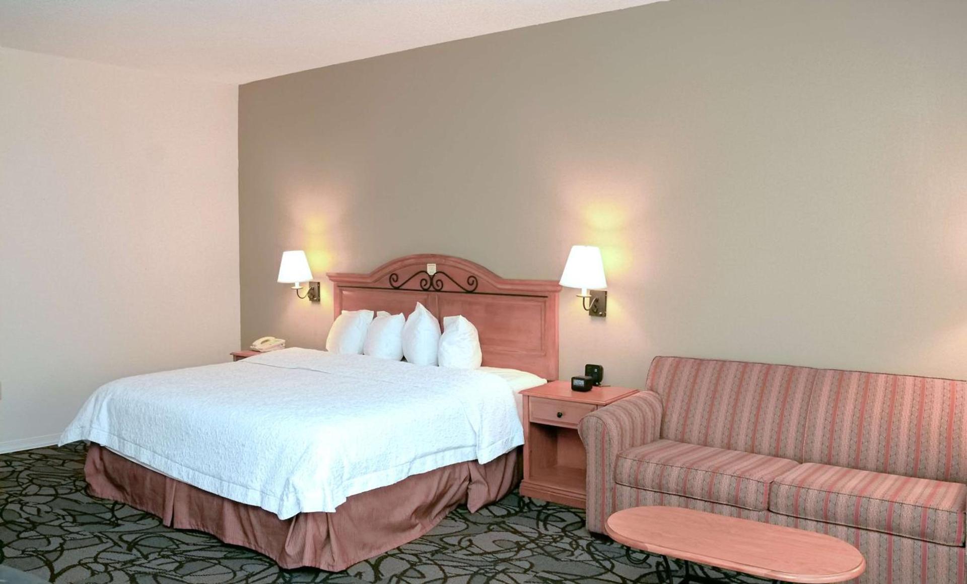 Hampton Inn & Suites Birmingham-Pelham - I-65 photo 35