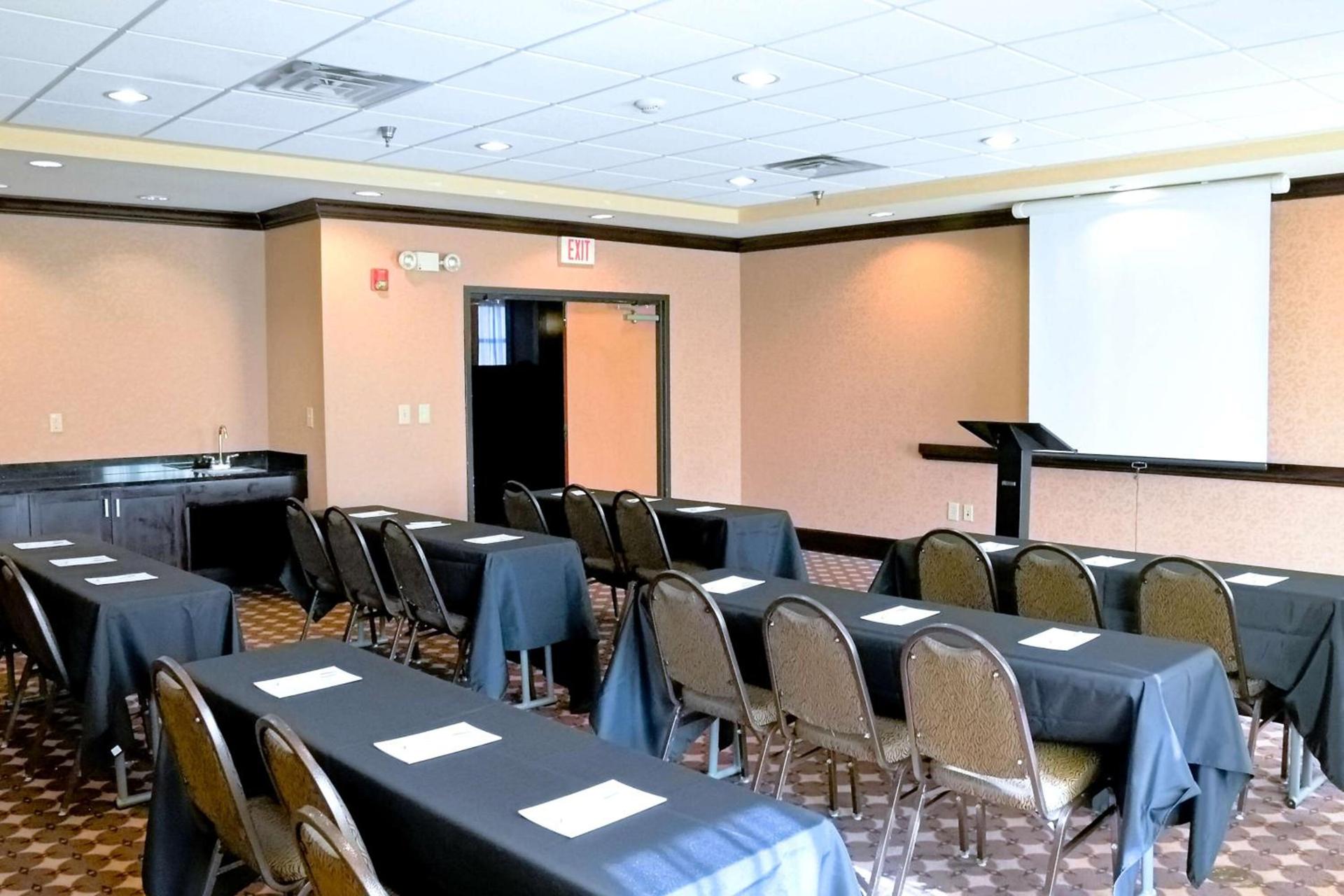 Hampton Inn & Suites Birmingham-Pelham - I-65 photo 38