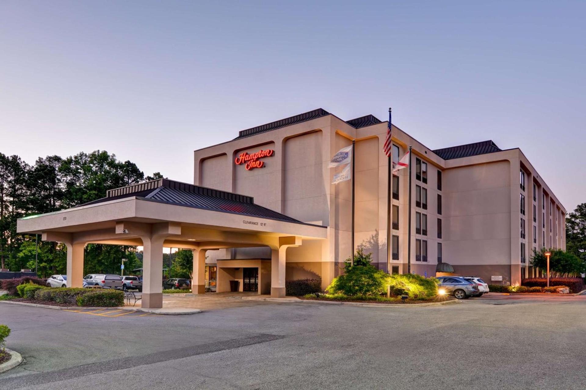 Hampton Inn Birmingham/Mountain Brook photo 2