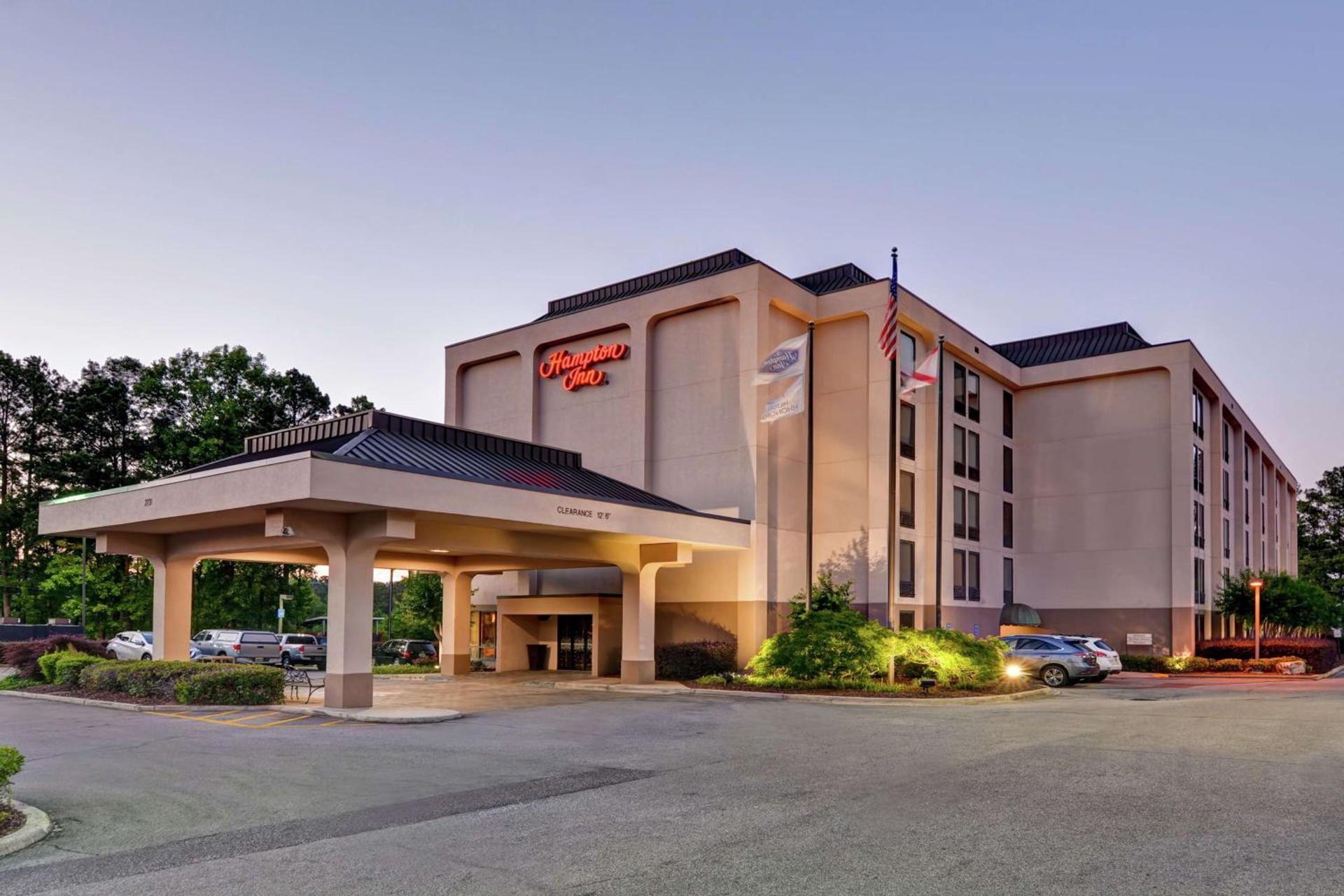 Hampton Inn Birmingham/Mountain Brook photo 3