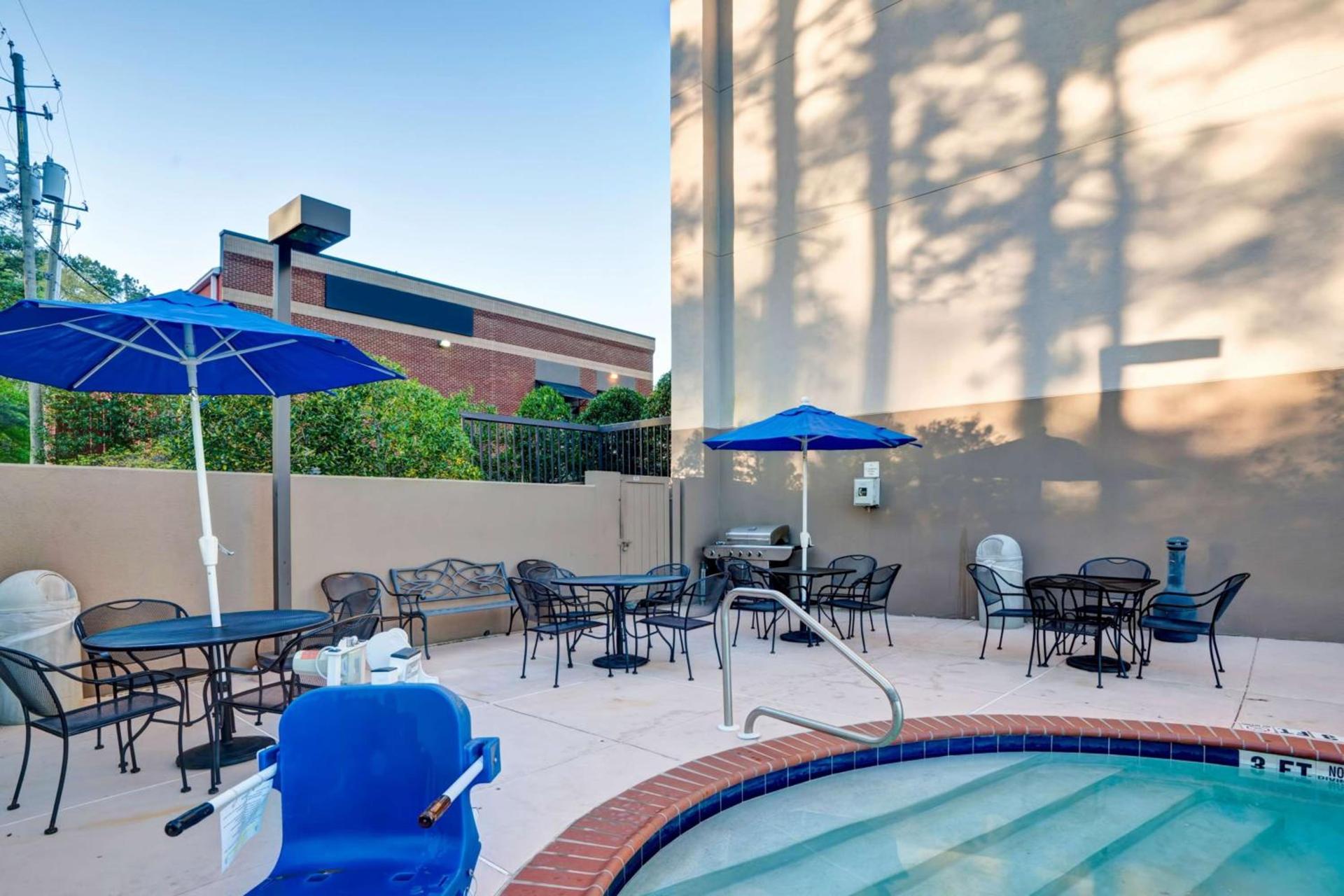 Hampton Inn Birmingham/Mountain Brook photo 10