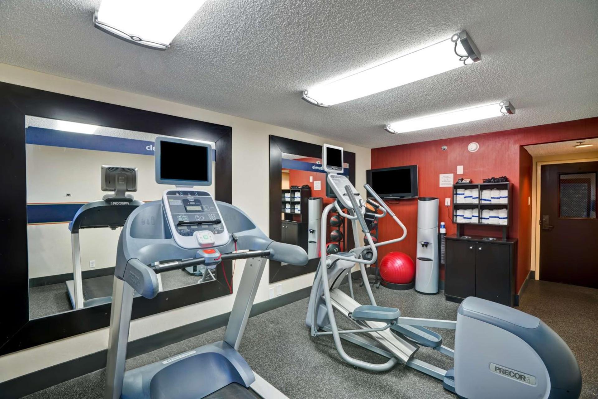 Hampton Inn Birmingham/Mountain Brook photo 29