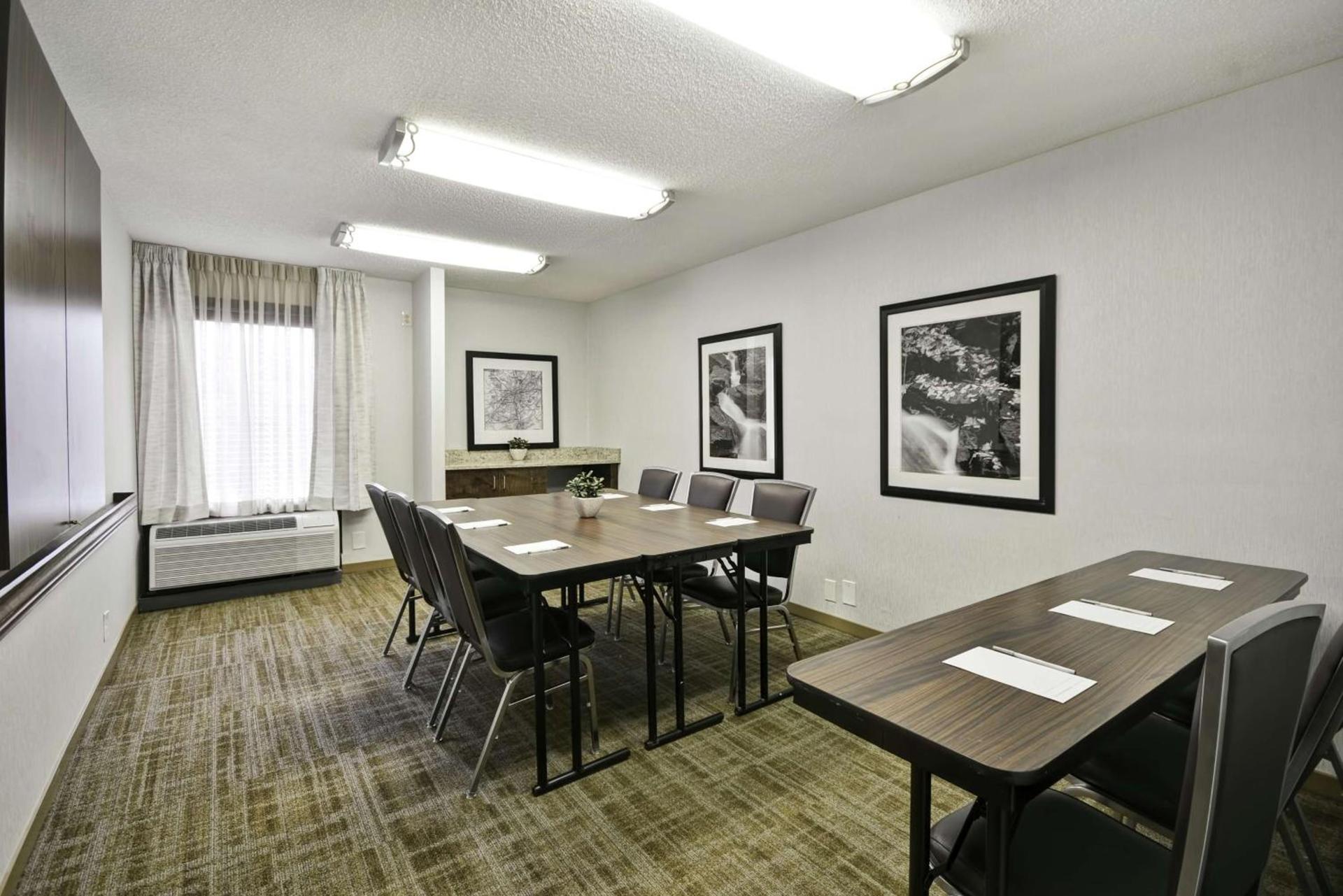 Hampton Inn Birmingham/Mountain Brook photo 36