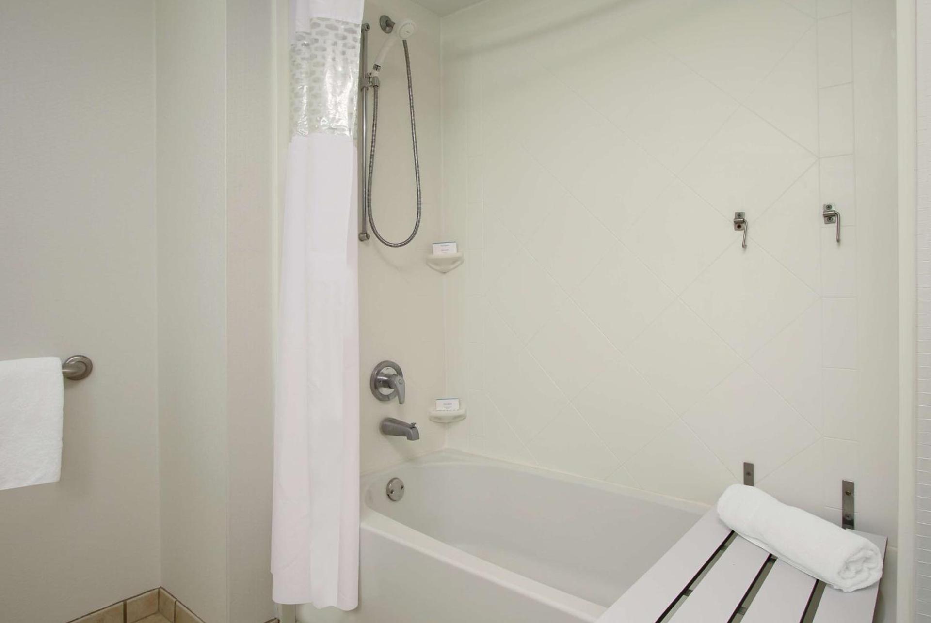Hampton Inn Jasper, AL photo 25