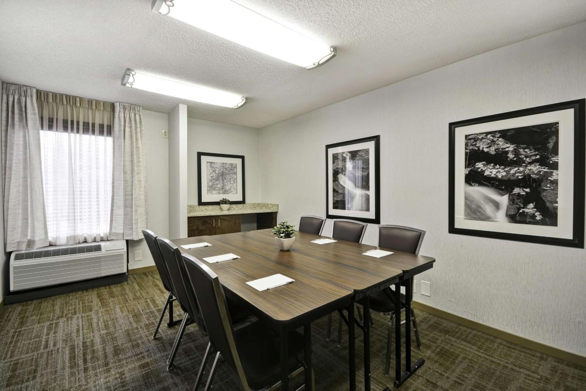Hampton Inn Birmingham/Mountain Brook photo 39