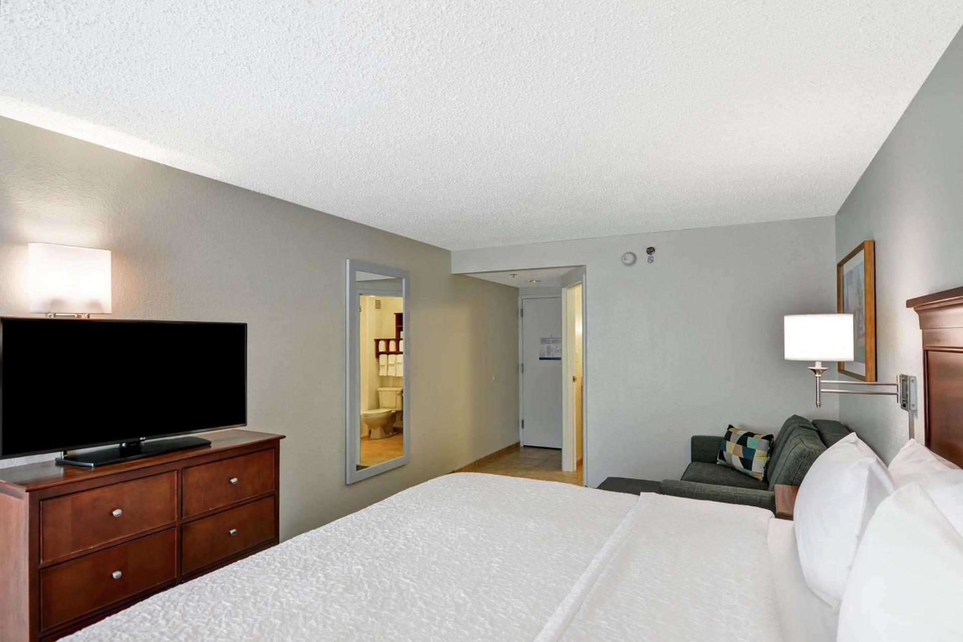 Hampton Inn Birmingham/Mountain Brook photo 41