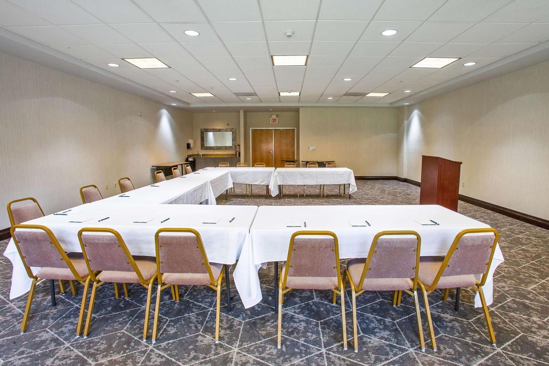 Homewood Suites Bakersfield photo 38