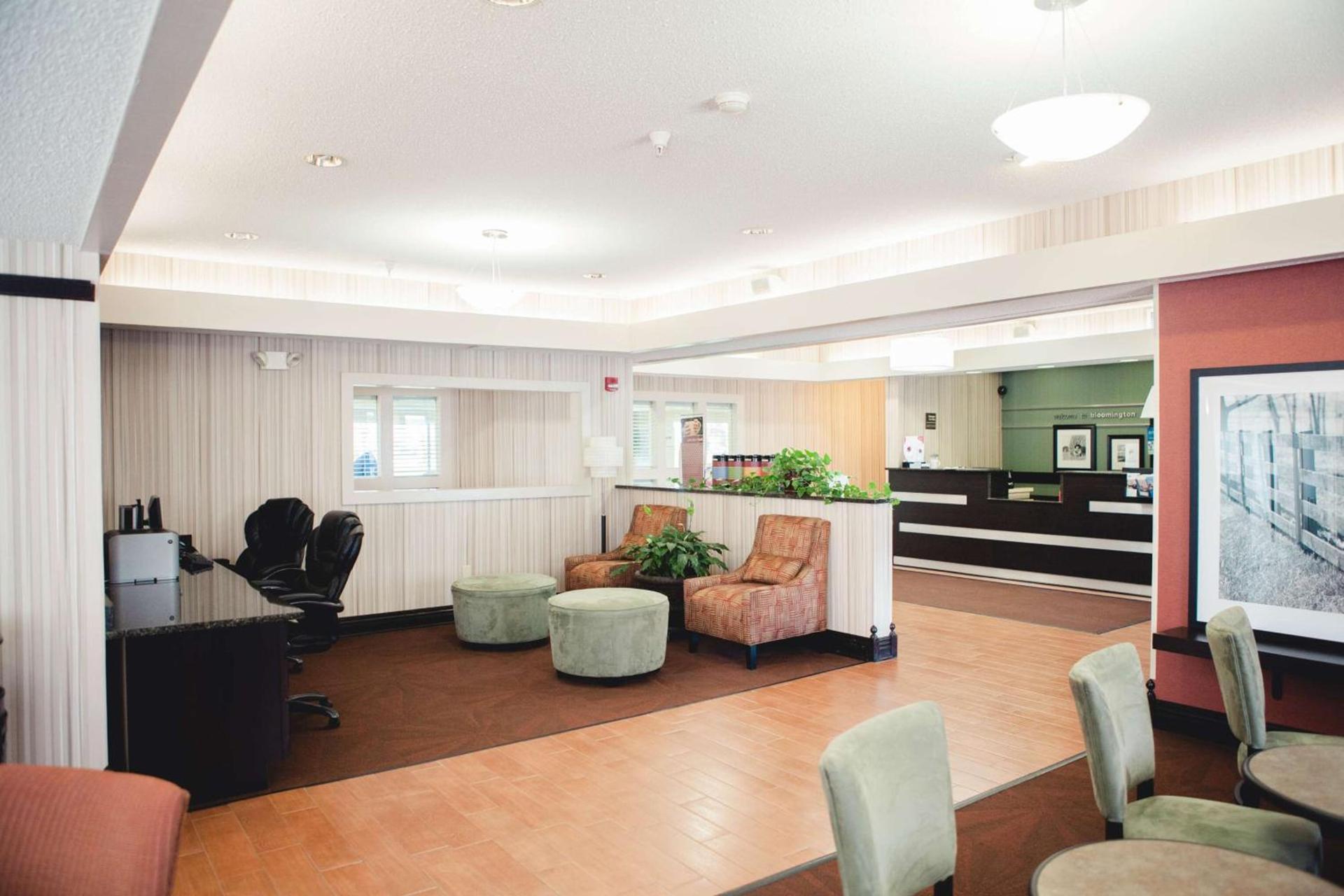 Hampton Inn Bloomington West photo 3
