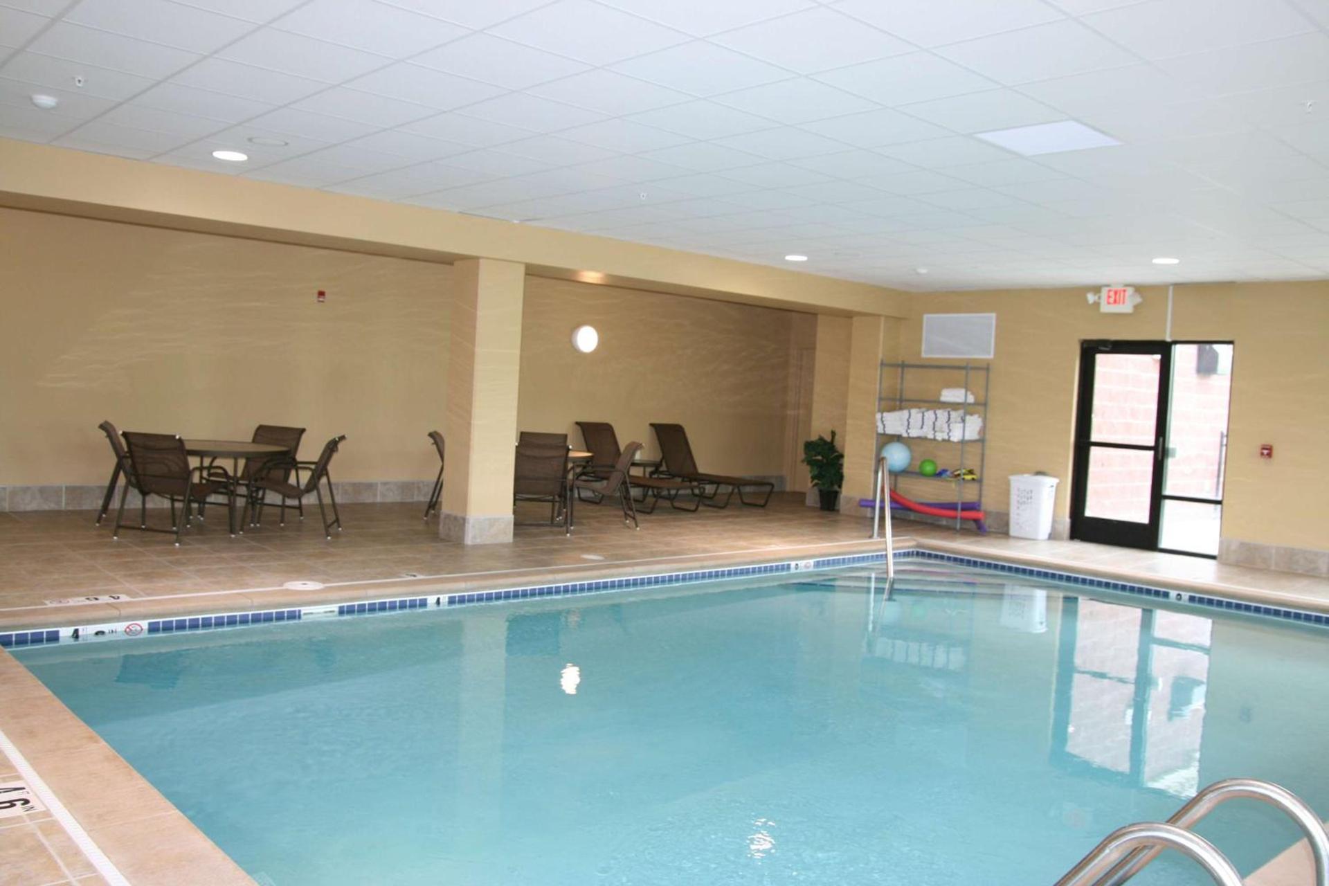 Hampton Inn & Suites Brookings photo 8