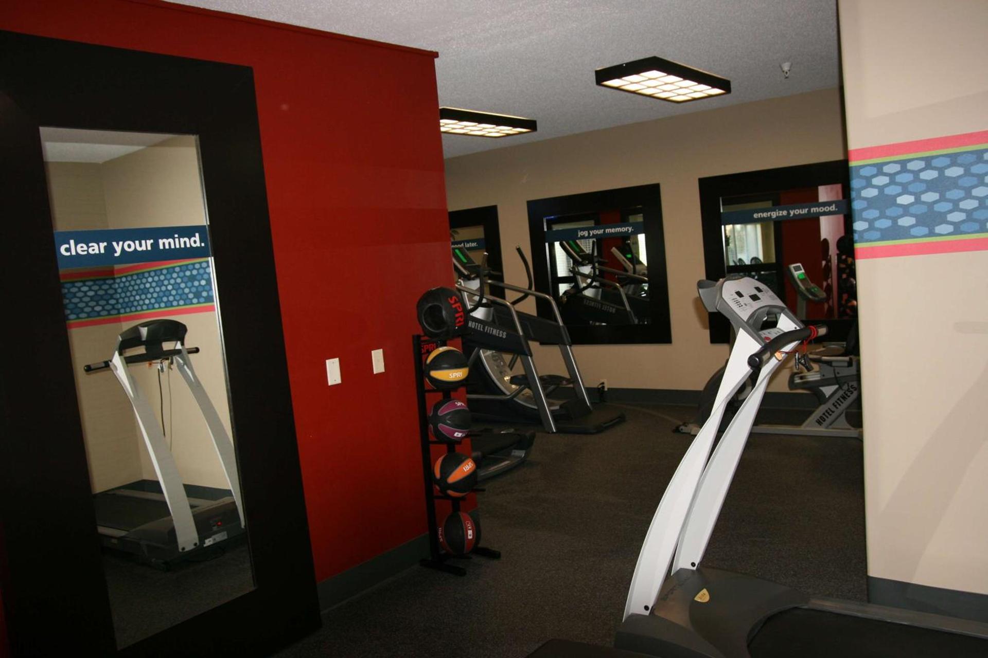 Hampton Inn Bloomington West photo 10