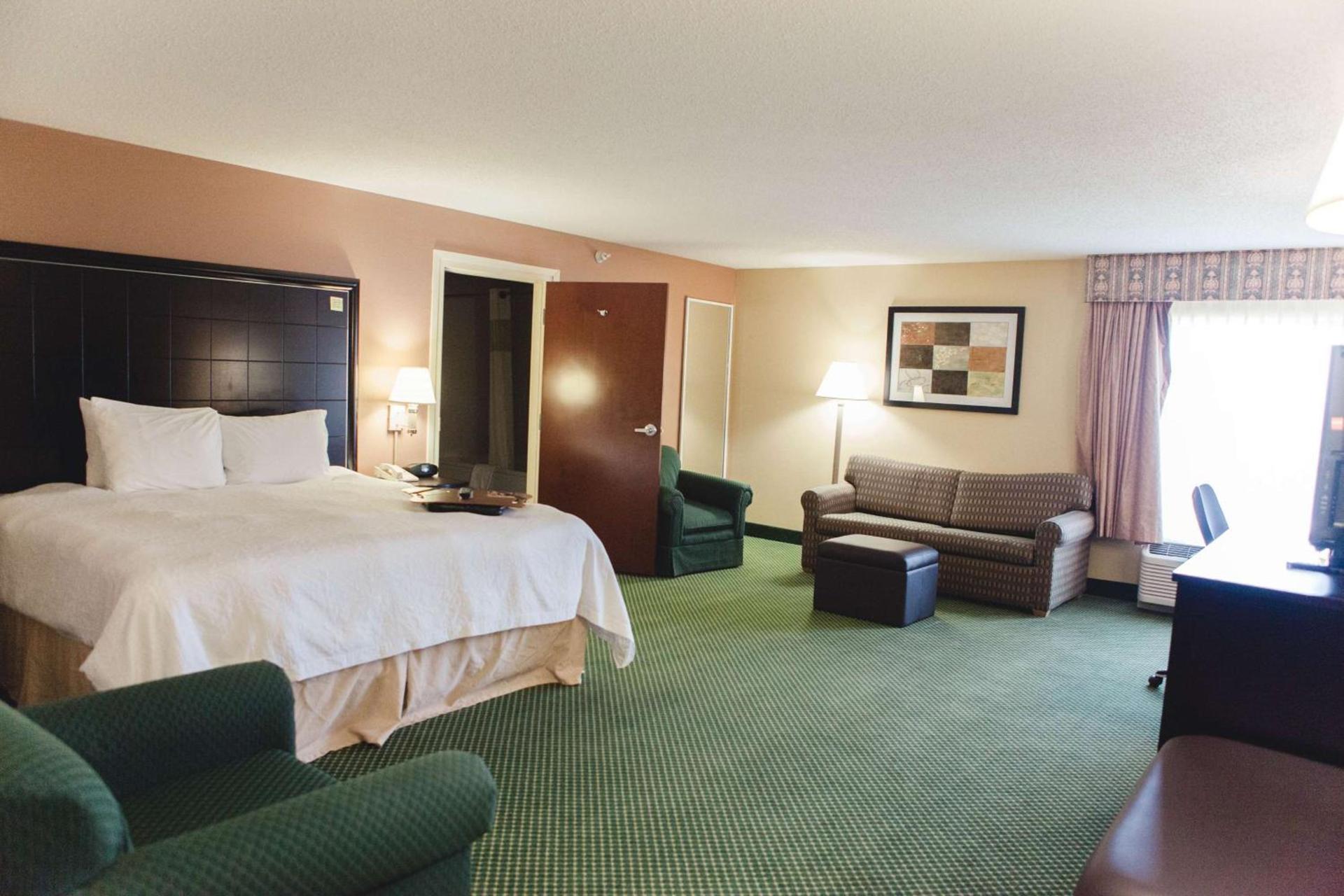 Hampton Inn Bloomington West photo 13