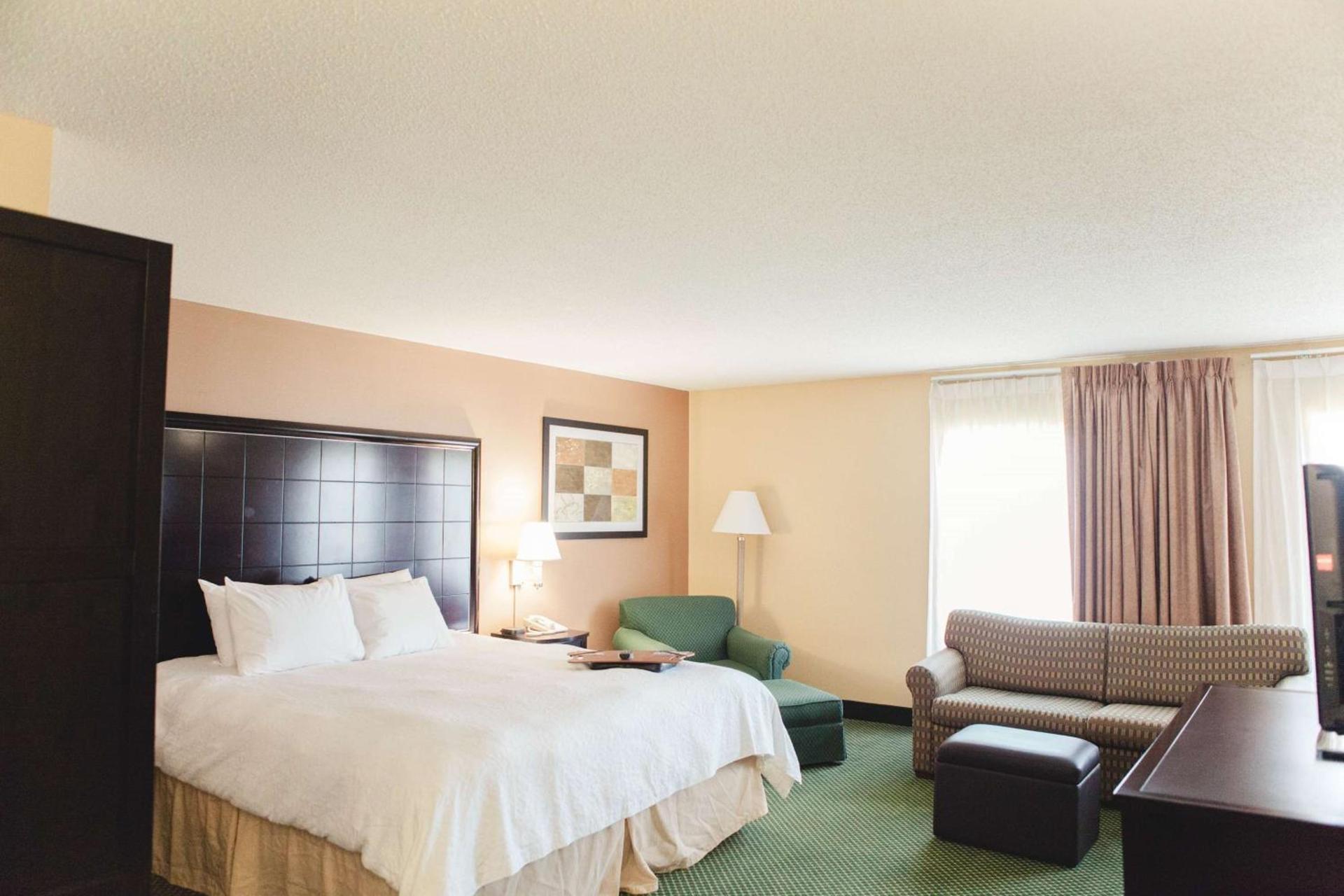 Hampton Inn Bloomington West photo 15
