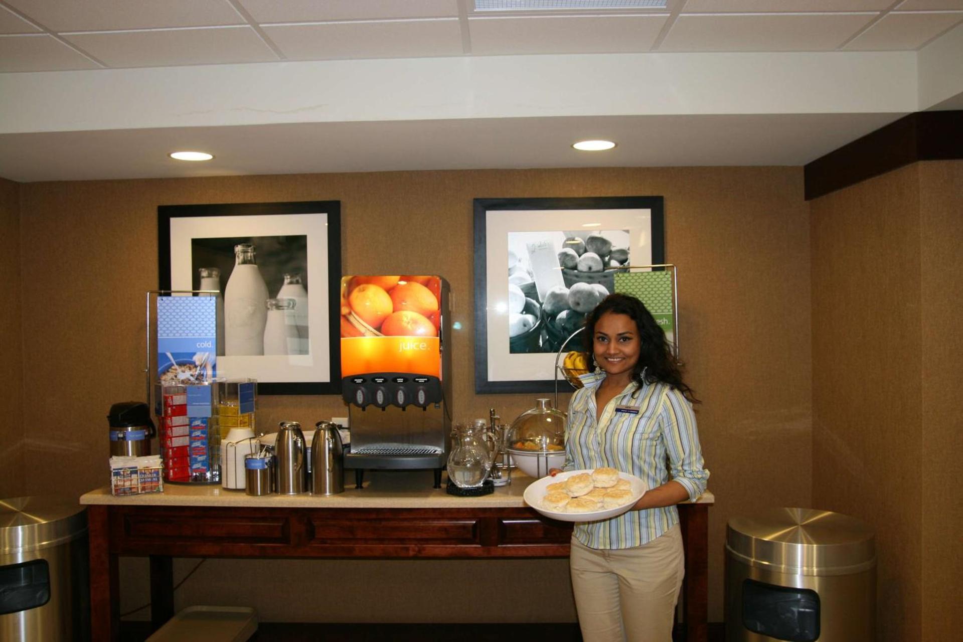 Hampton Inn & Suites Brookings photo 13