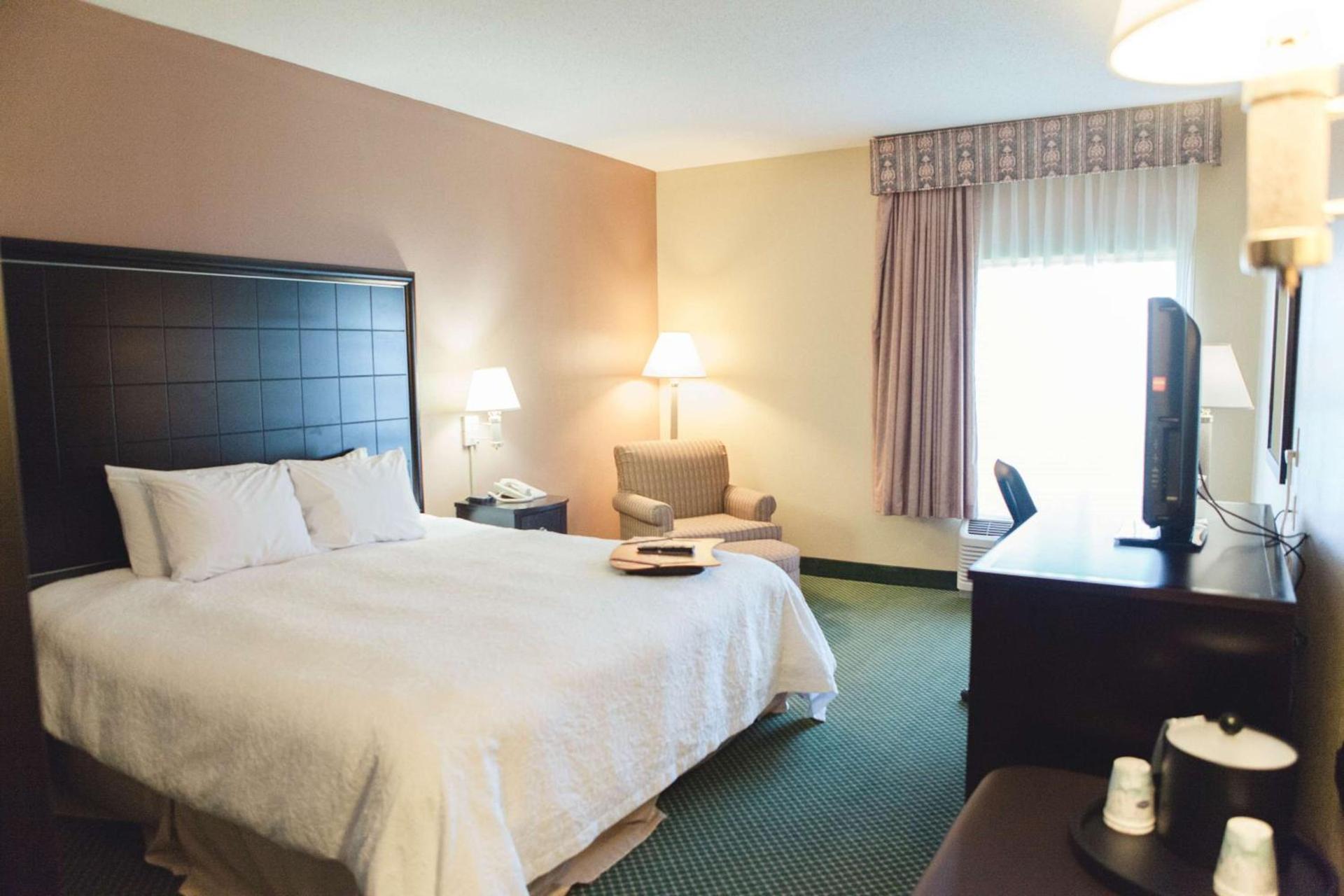 Hampton Inn Bloomington West photo 25