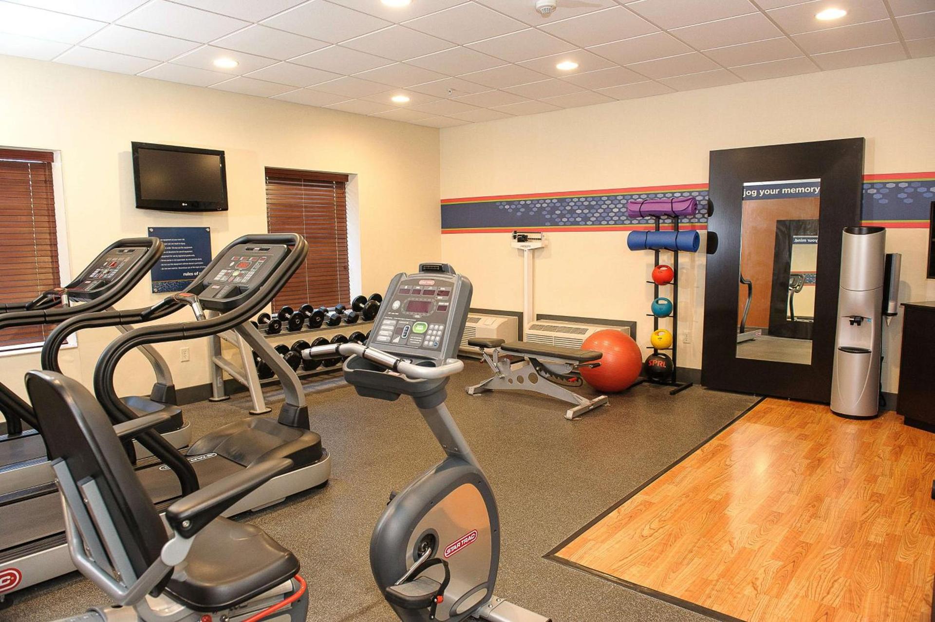 Hampton Inn & Suites Brookings photo 19